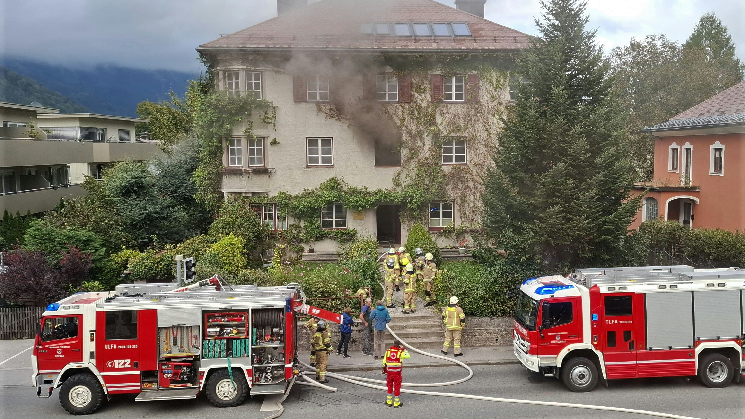Heute.at - Brand in Wohnung – Österreicherin (94) ruft um Hilfe
