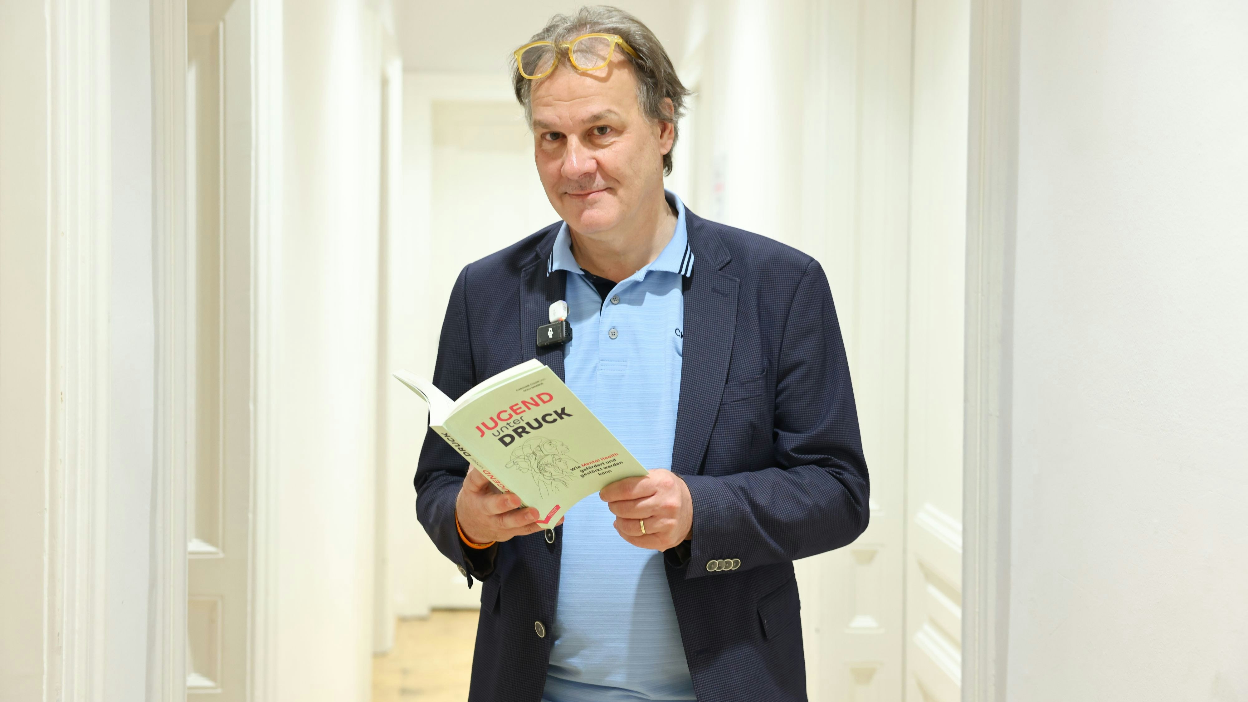 Heute.at - Jugend unter Druck – Vater rüttelt mit neuem Buch auf