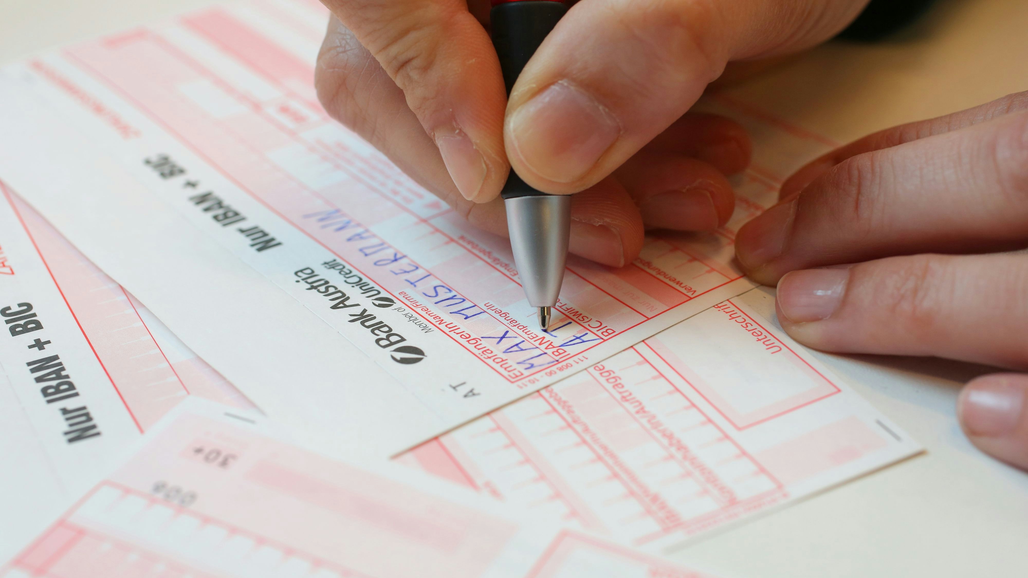 Heute.at - Neue Regeln bei Überweisungen – das musst du wissen