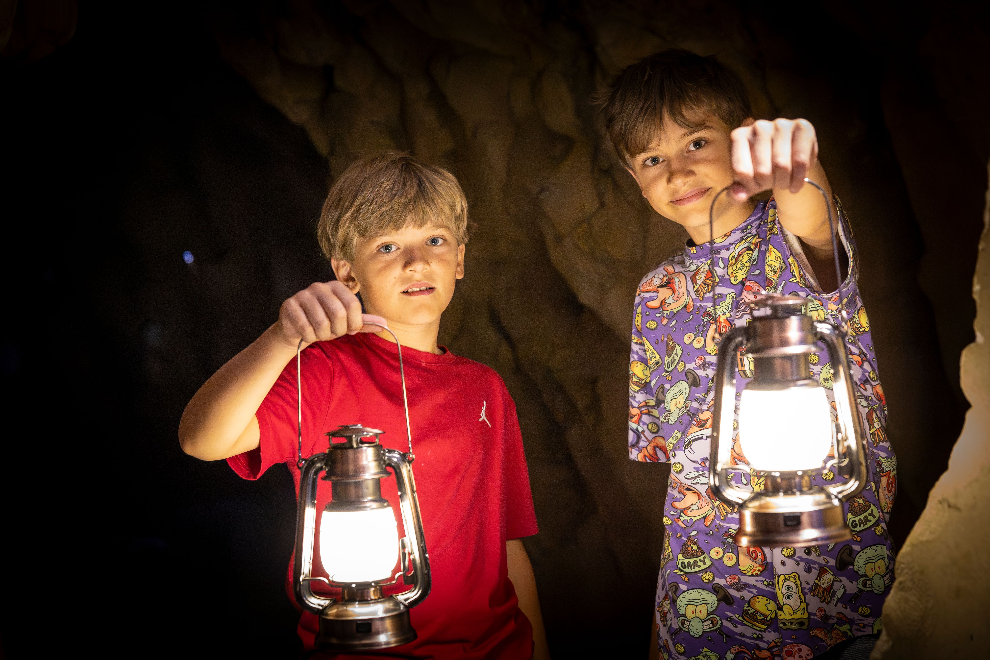 Besonders für Kinder sind die spätabendlichen Ausstellungen ein Spektakel.