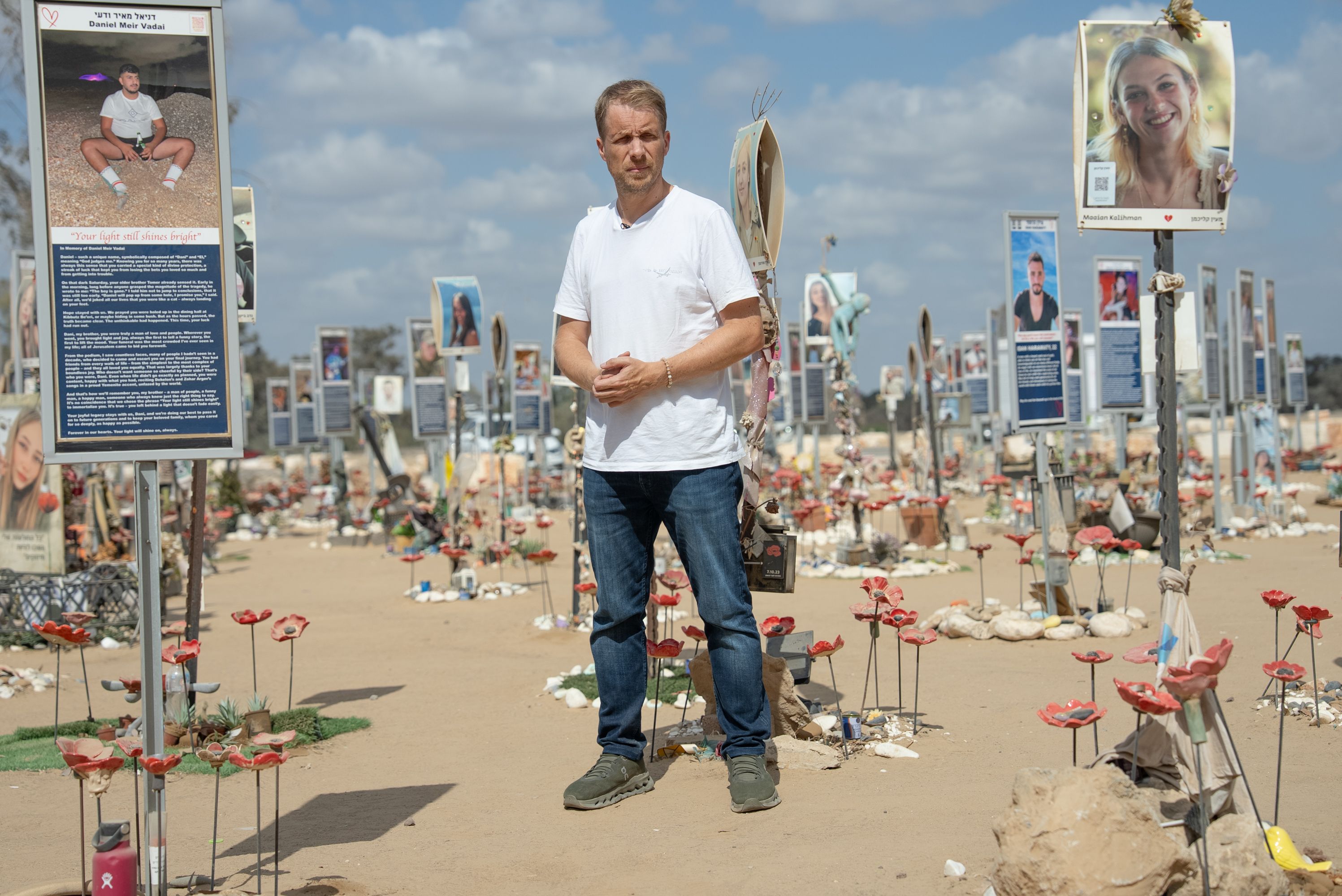 Oliver Pocher besucht kurz vor dem zweiten Jahrestag des Massakers der Hamas das israelische Grenzgebiet zum Gazastreifen.