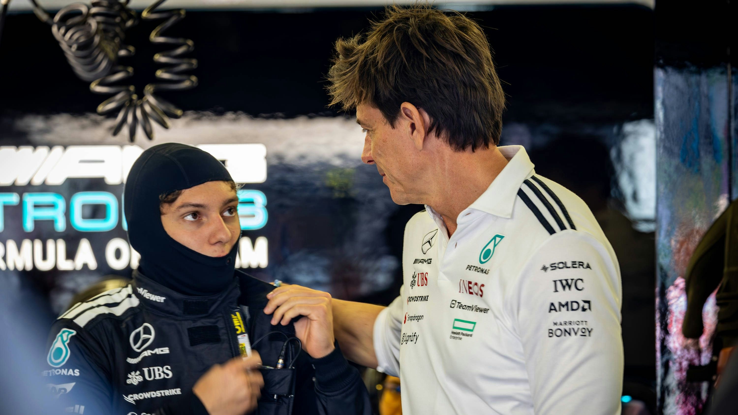 Heute.at - Wilde Spekulationen um Fahrer-Tausch bei Mercedes