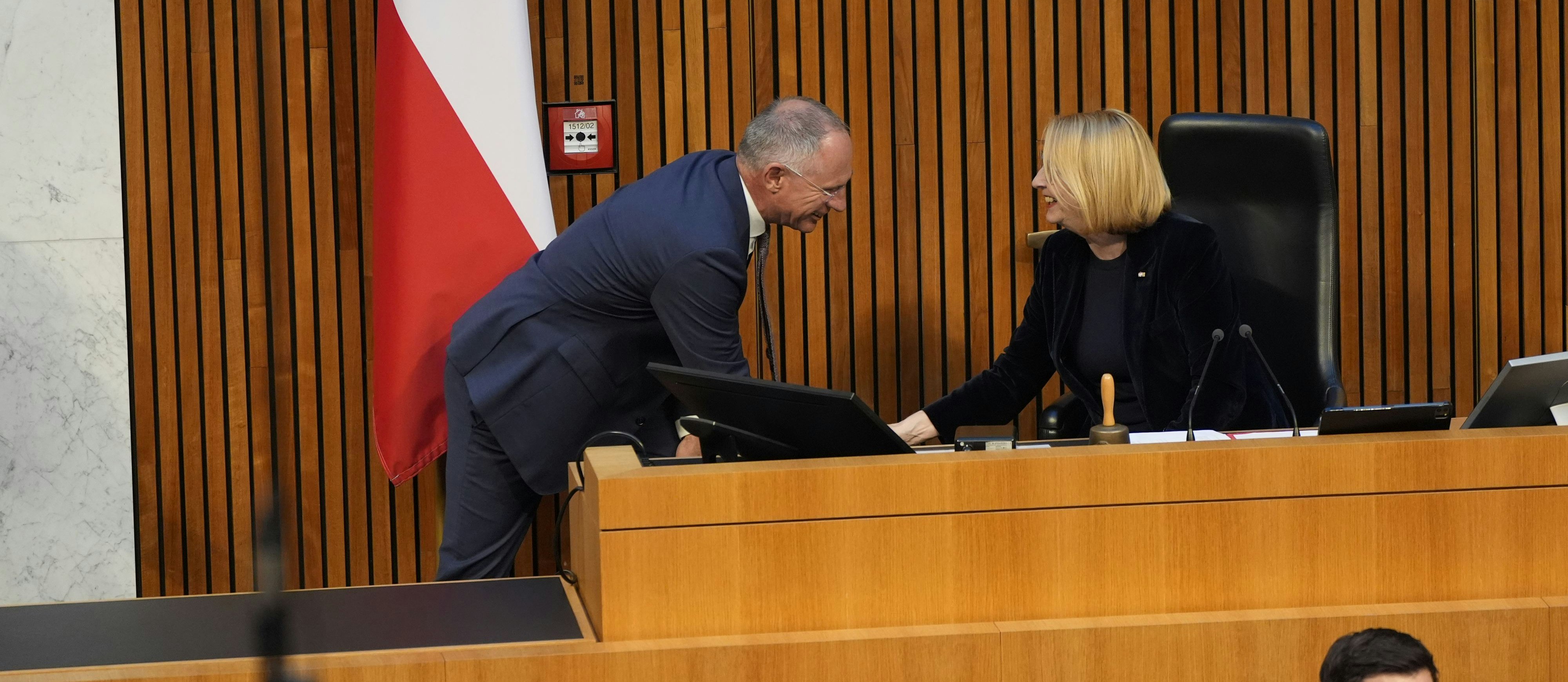 ... und der Bures Dorli Grüß Gott sagen ...