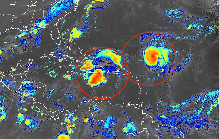 Zwei Wirbelstürme kommen sich über dem Atlantik immer näher: Eine 