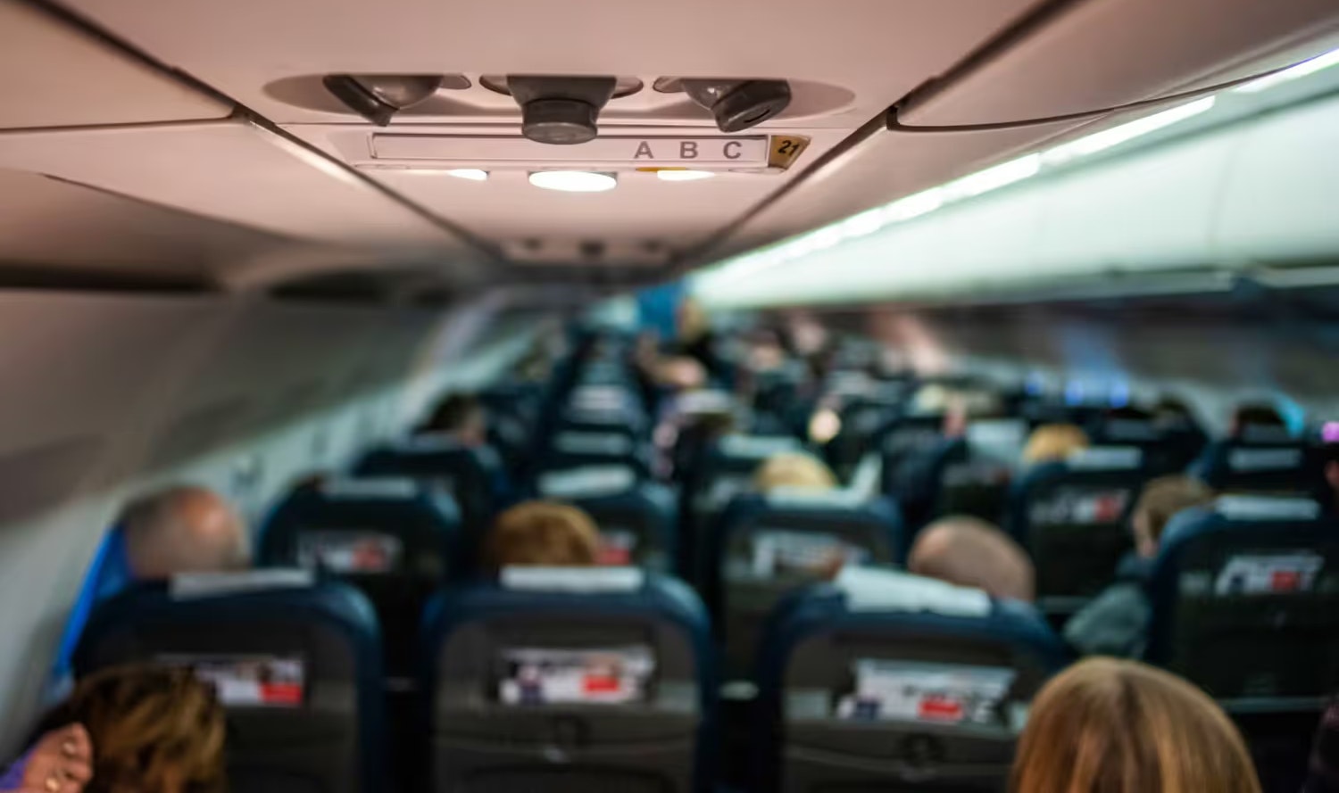 Heute.at - Wann du im Flugzeug besser nicht aufs WC gehst