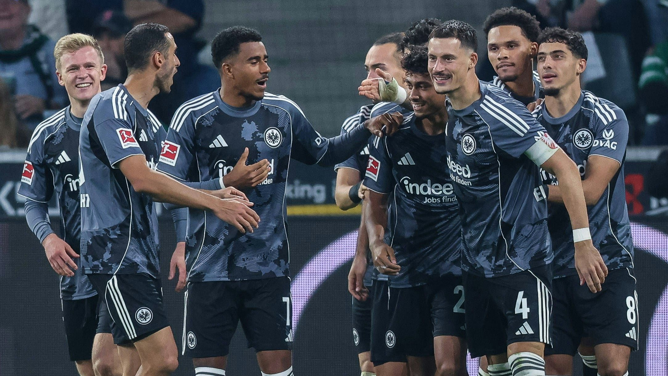 Eintracht Frankfurt feierte einen spektakulären Auswärtssieg bei Borussia Mönchengladbach. 