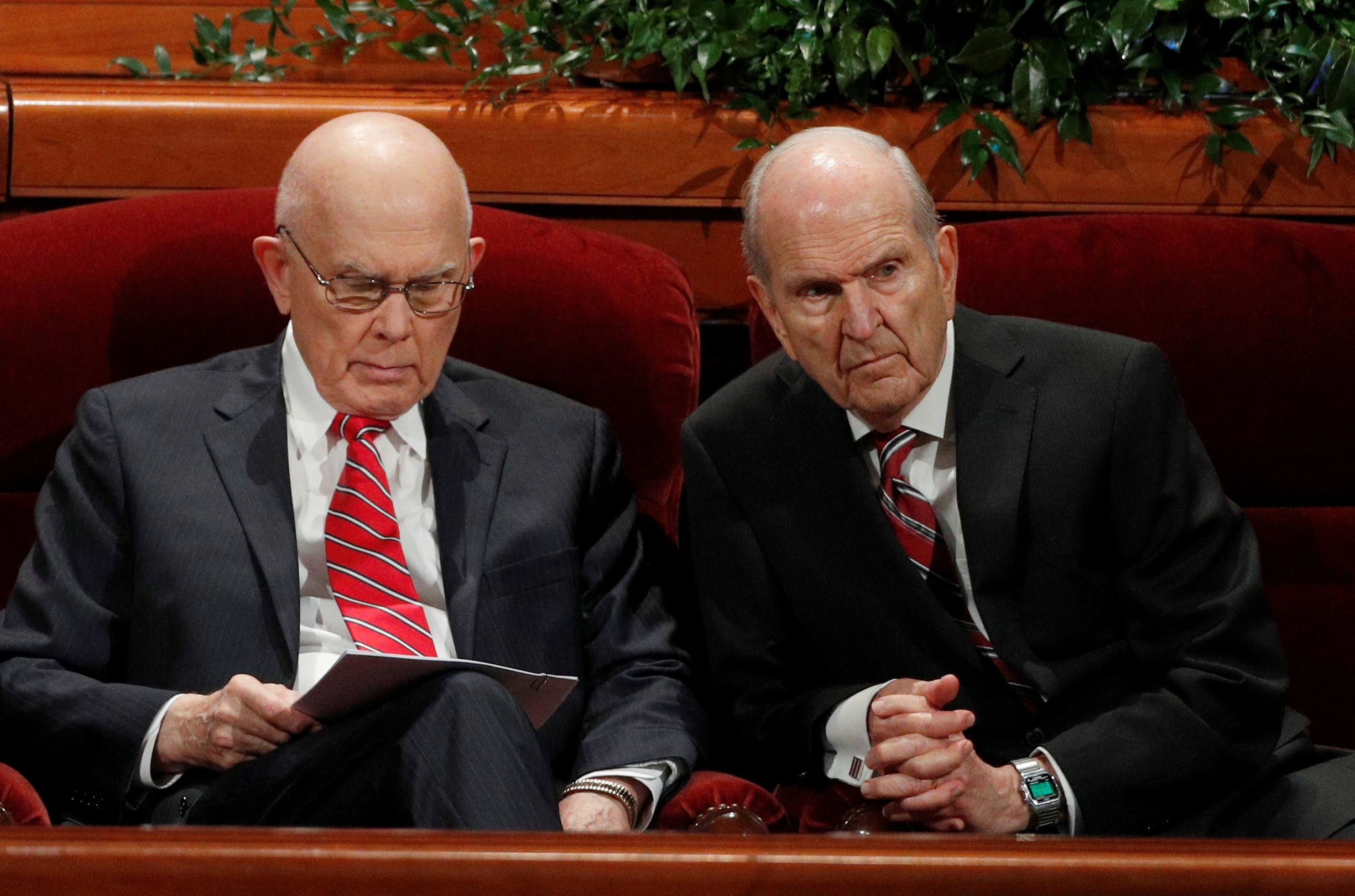 Mormonenapostel Russell M. Nelson (rechts) ist im Alter von 101 Jahren verstorben.