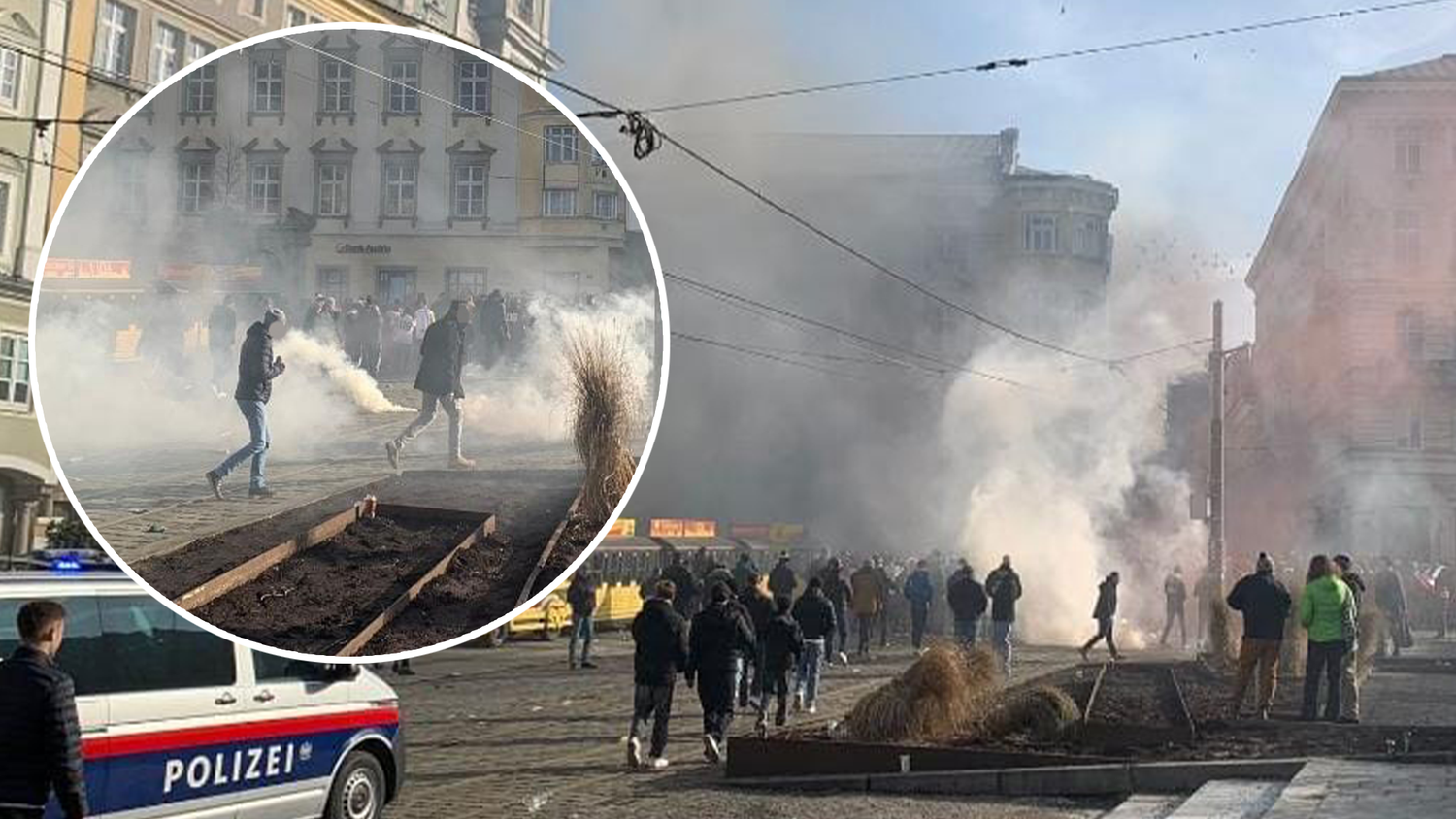 Pyrotechnik ist bei den Fanmärschen keine Seltenheit, wie auch Fotos von einem Derby im Februar zeigen.