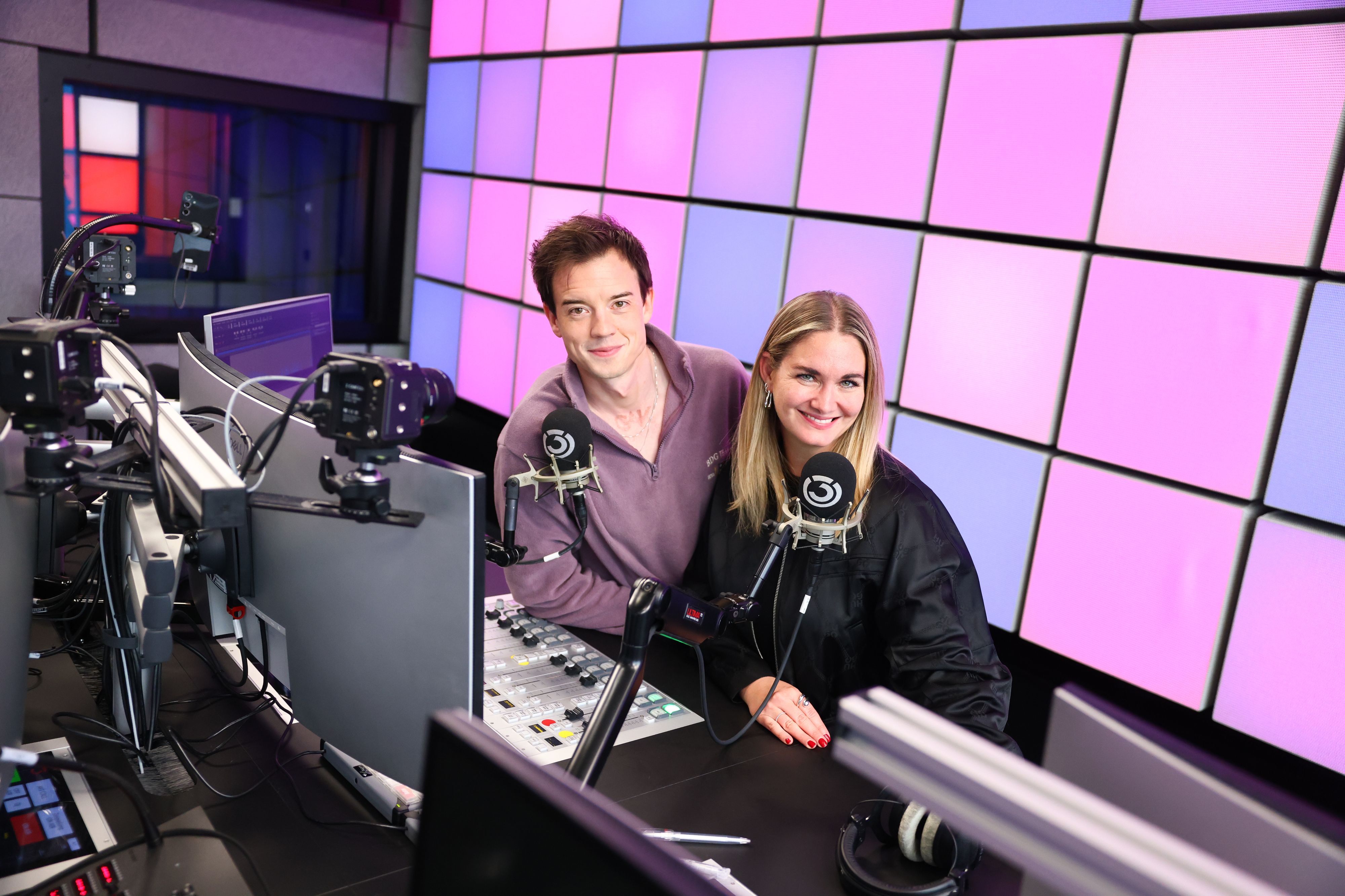 Gabi Hiller und Philipp Hansa sind die neuen Hauptmoderatoren des Ö3-Wecker