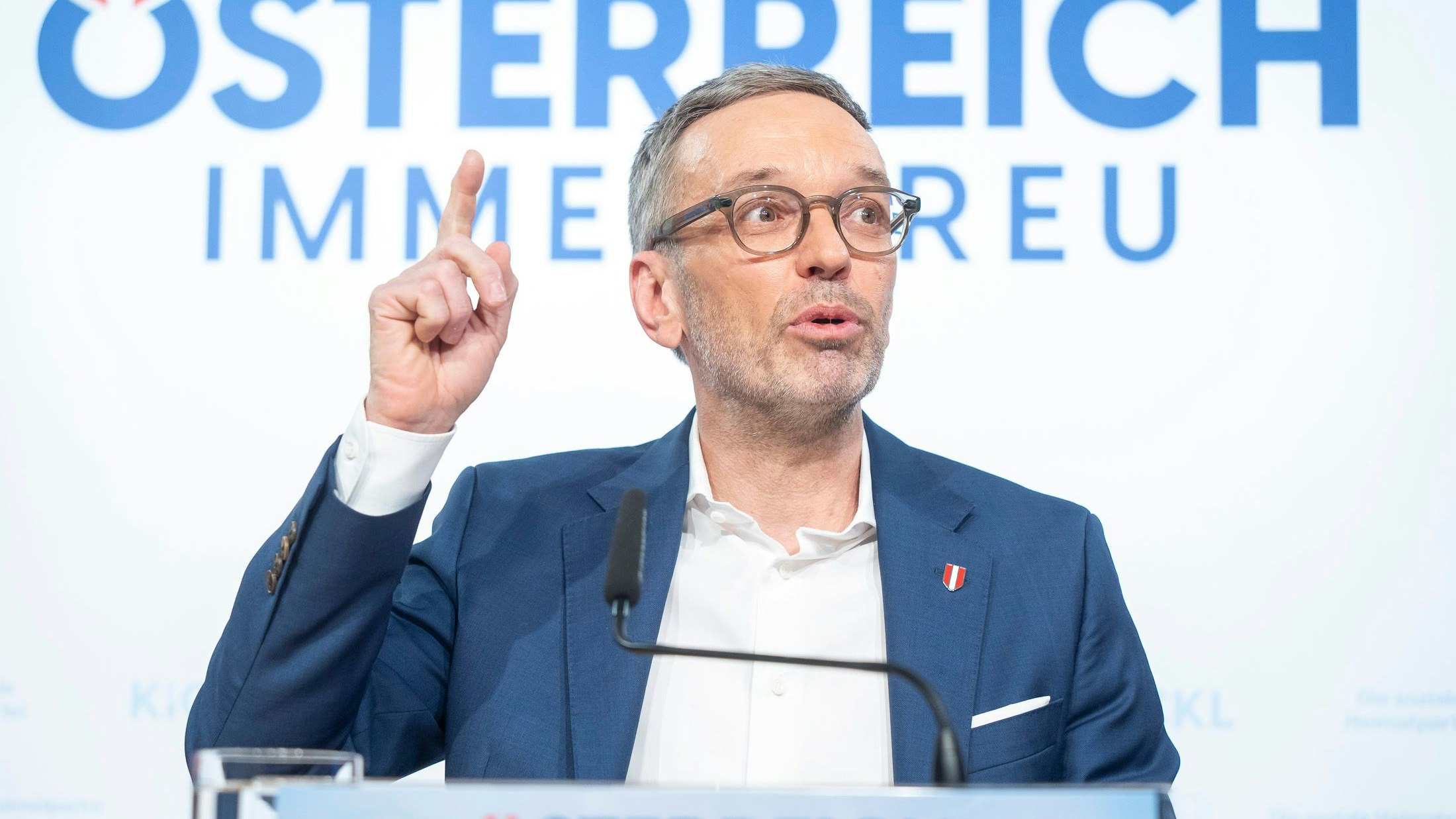 "Skandalöser Verrat": FPÖ-Chef Herbert Kickl kritisiert den neuen Gehaltsabschluss bei den Beamten auf das Schärfste.