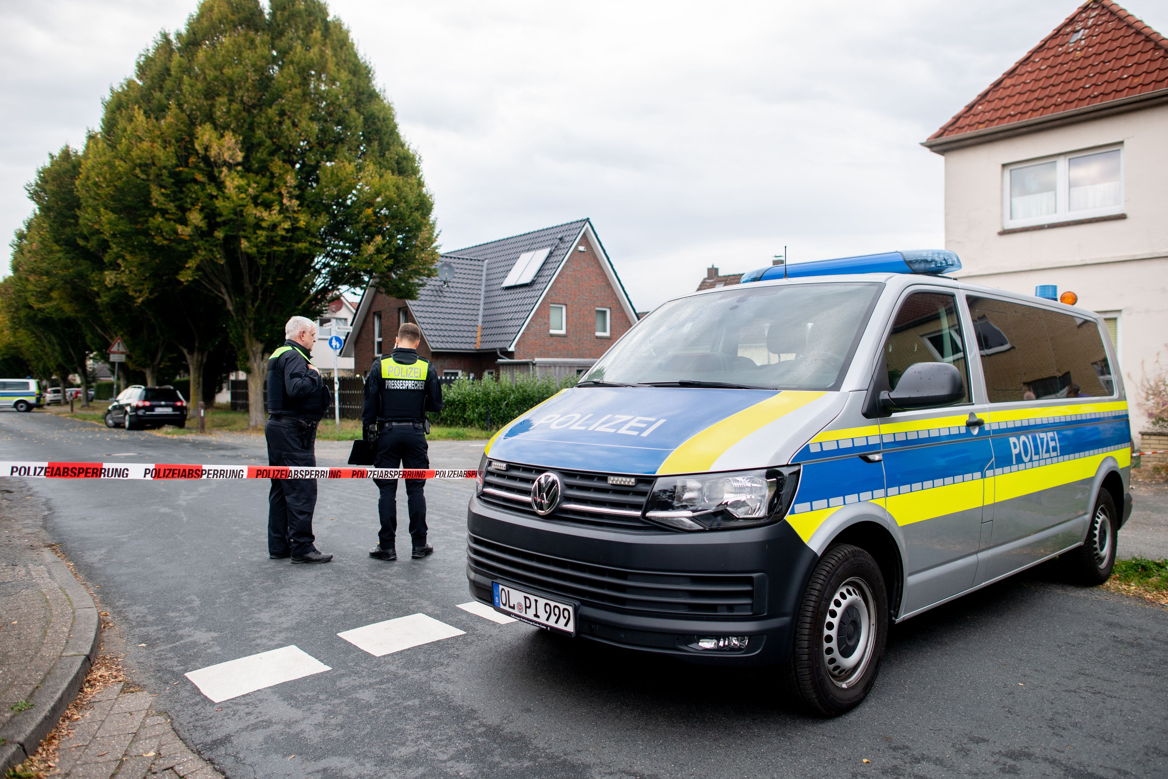 Die vier Leichen wurden in einem Haus in der deutschen Stadt gefunden.
