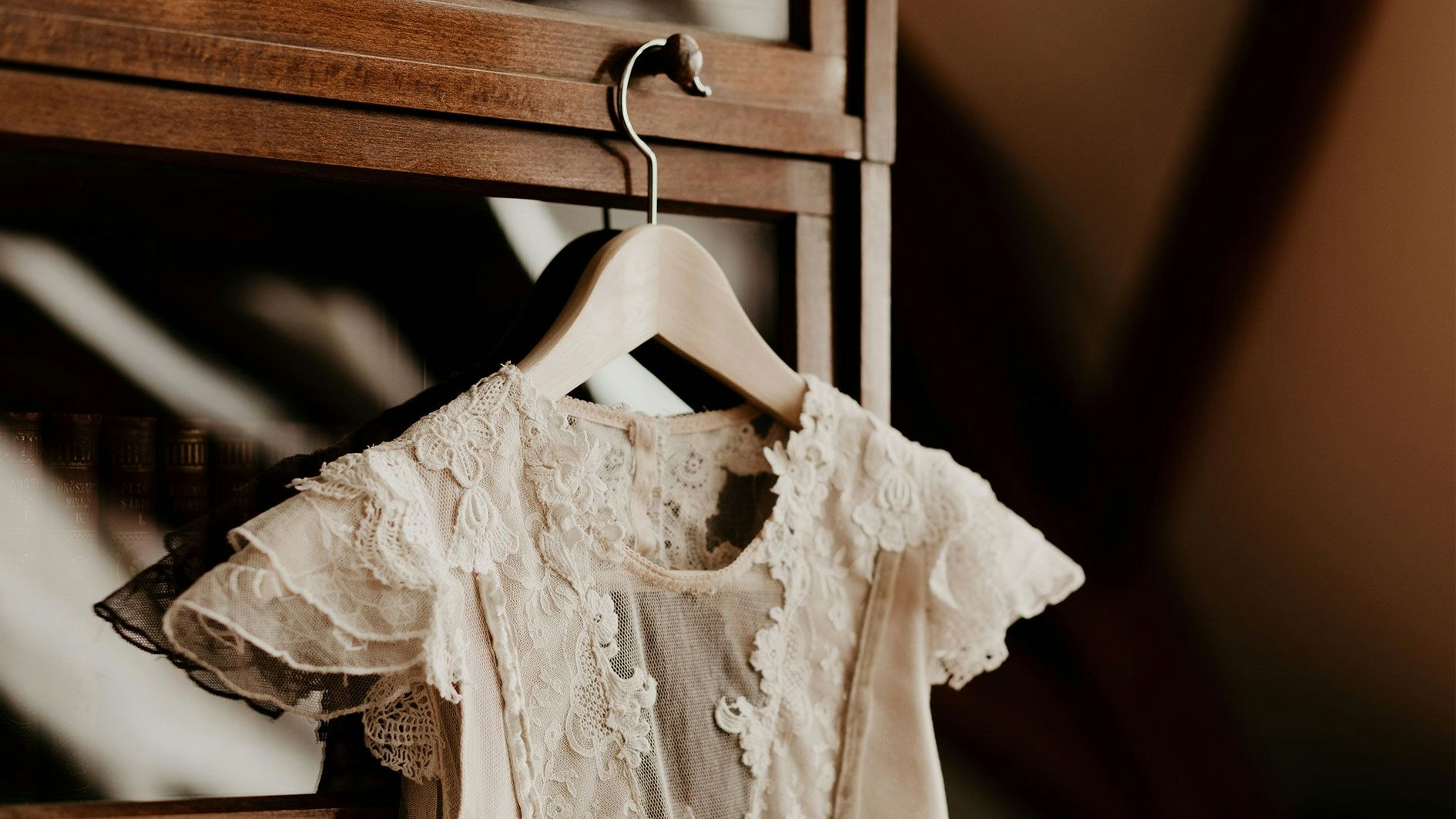 Heute.at - Eine schwedische Putz-Methode soll beim Abschied helfen