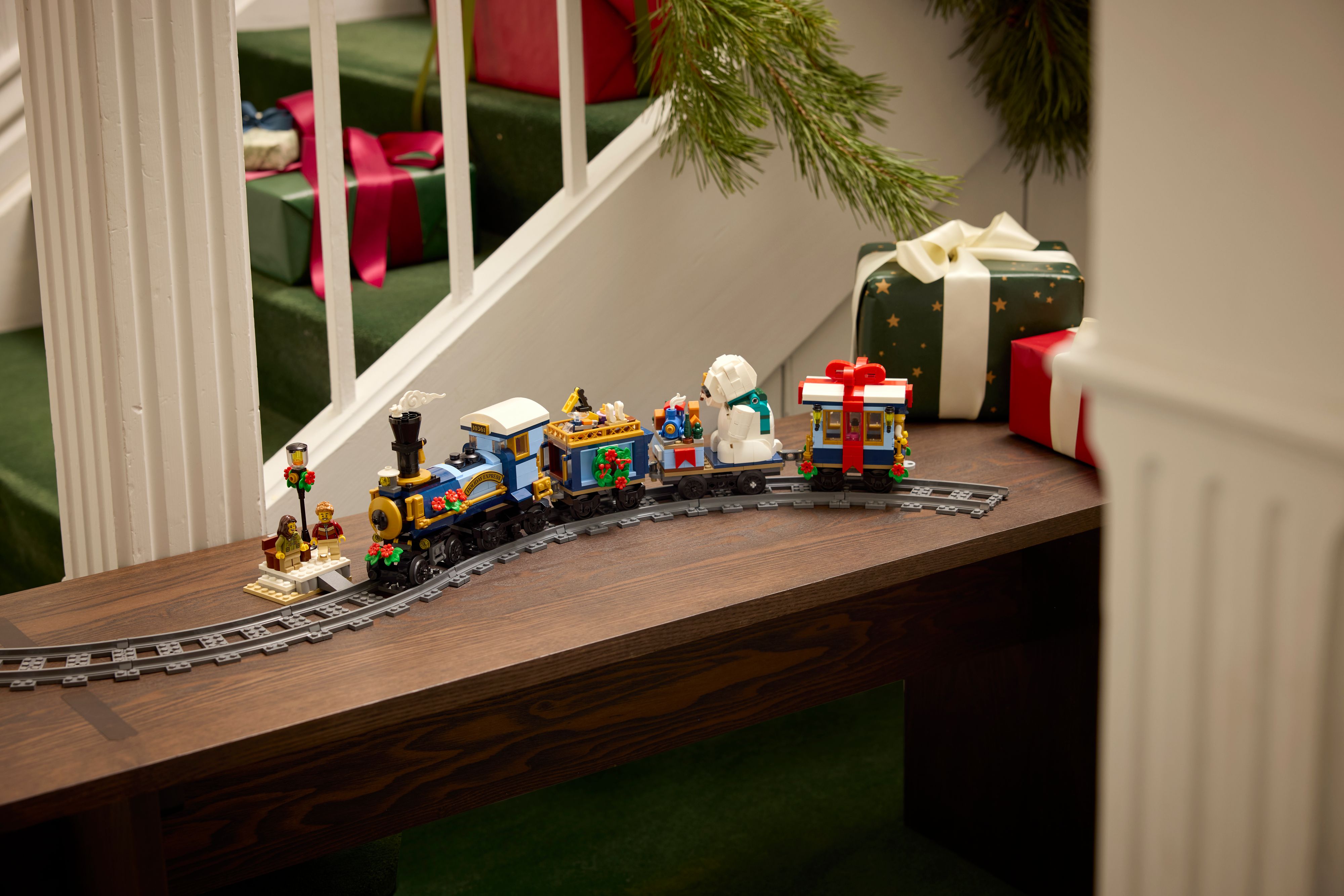 Viel Charme versprüht der LEGO Icons Weihnachtsexpress.