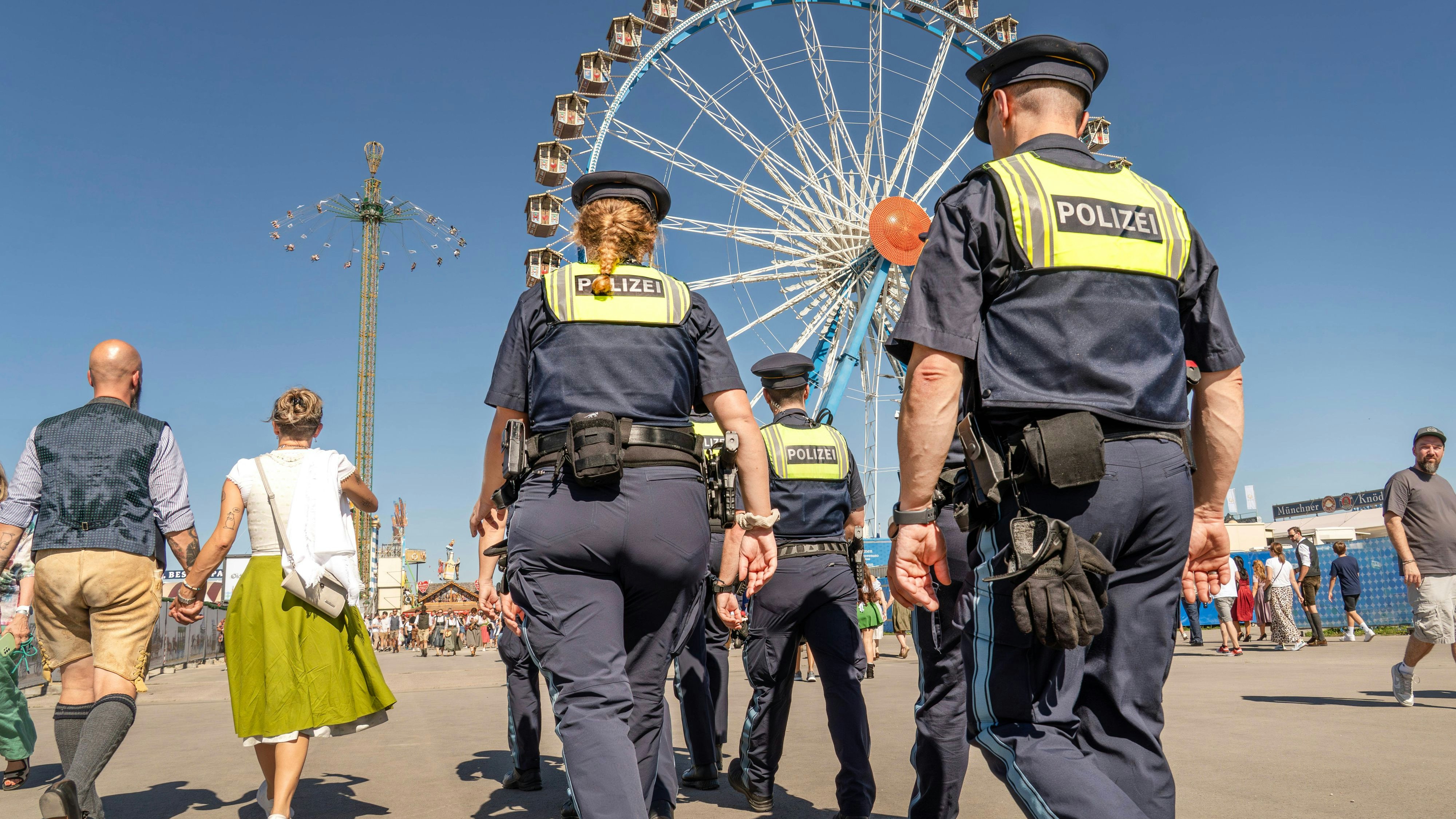 Heute.at - Teuerste Line seines Lebens – Wiesn-Kokser erwischt