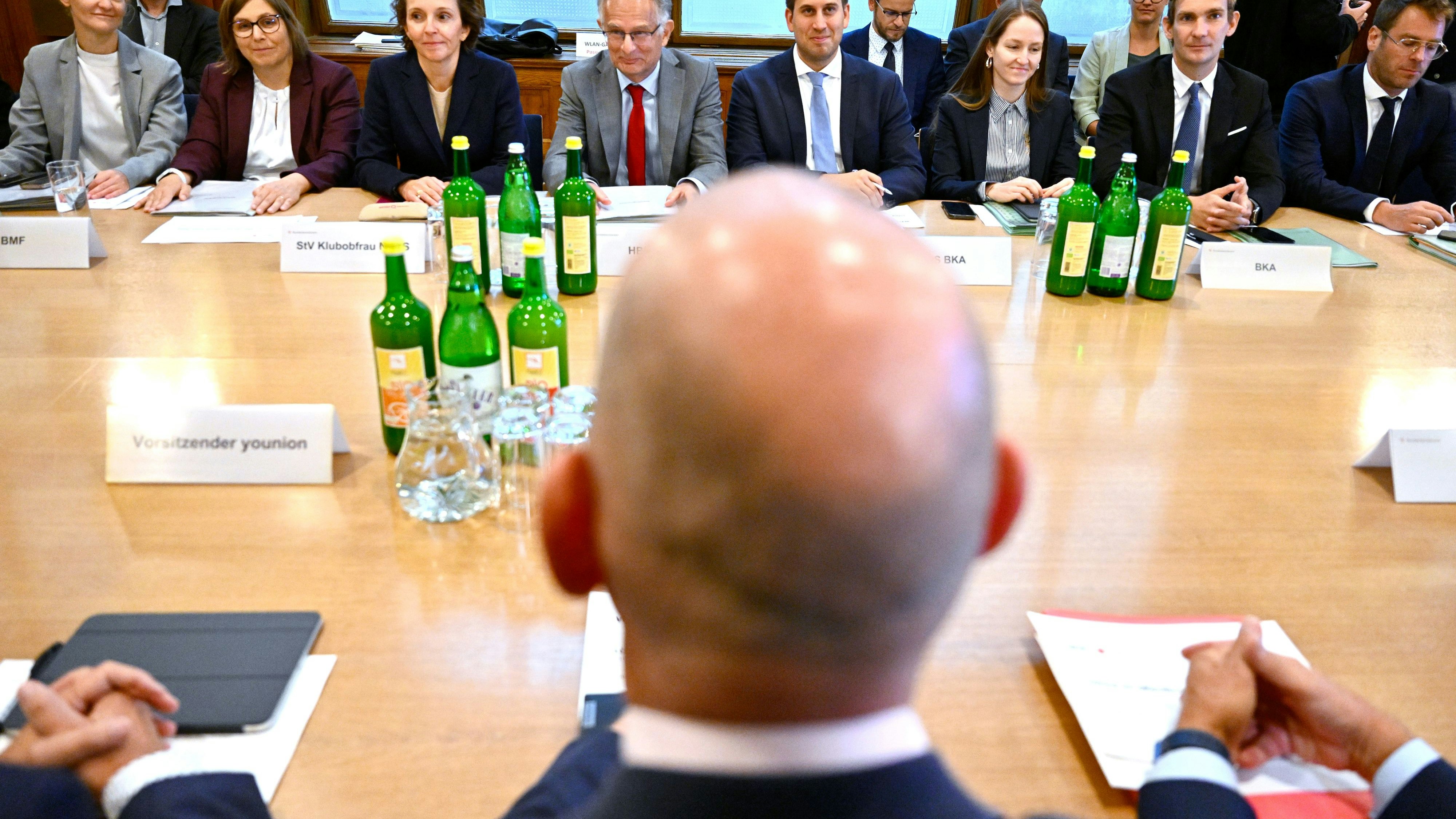 Heute.at - Gehaltsplus für Beamte würde 6 Milliarden Euro kosten