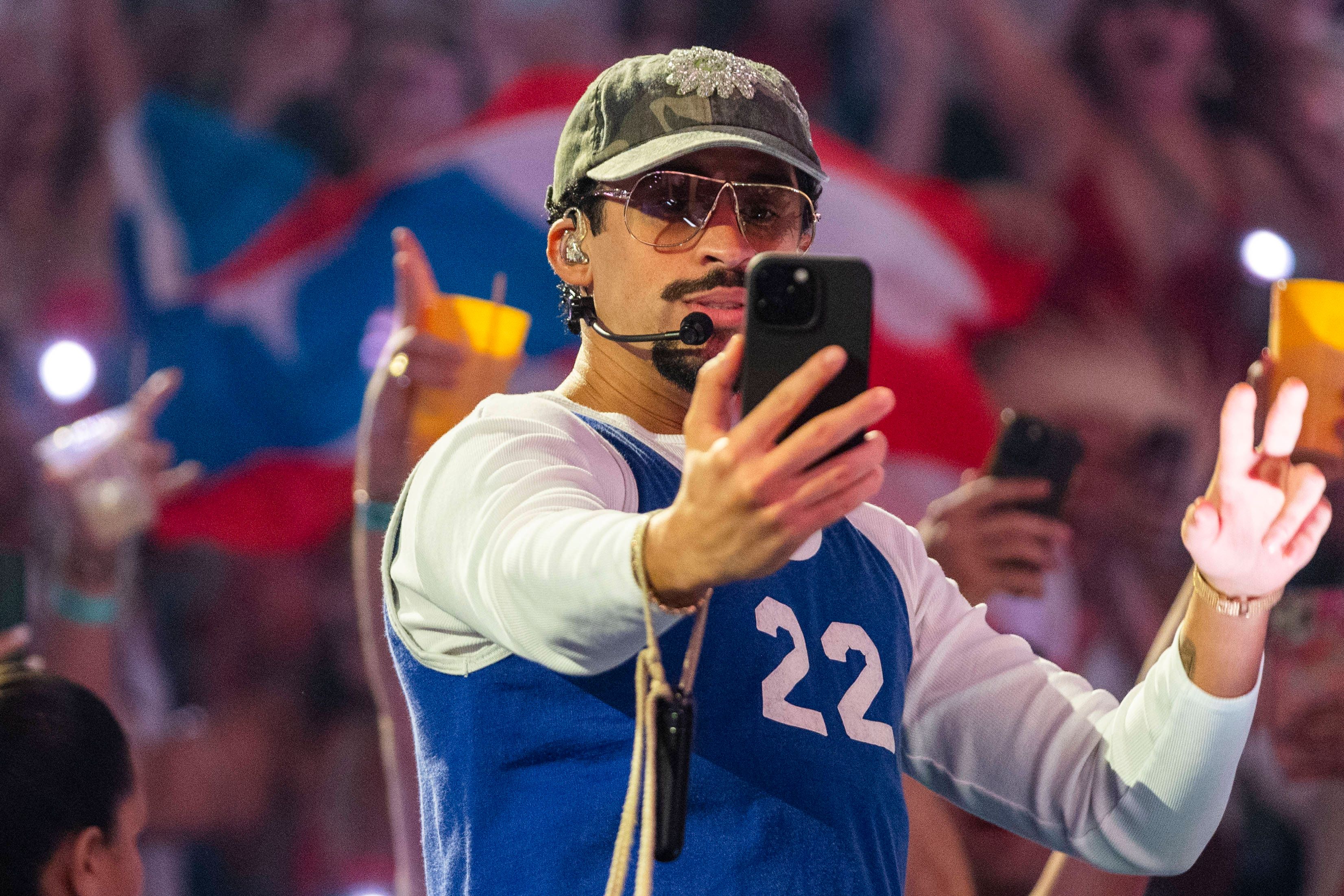 Bad Bunny wird Headliner beim Super Bowl 2026.