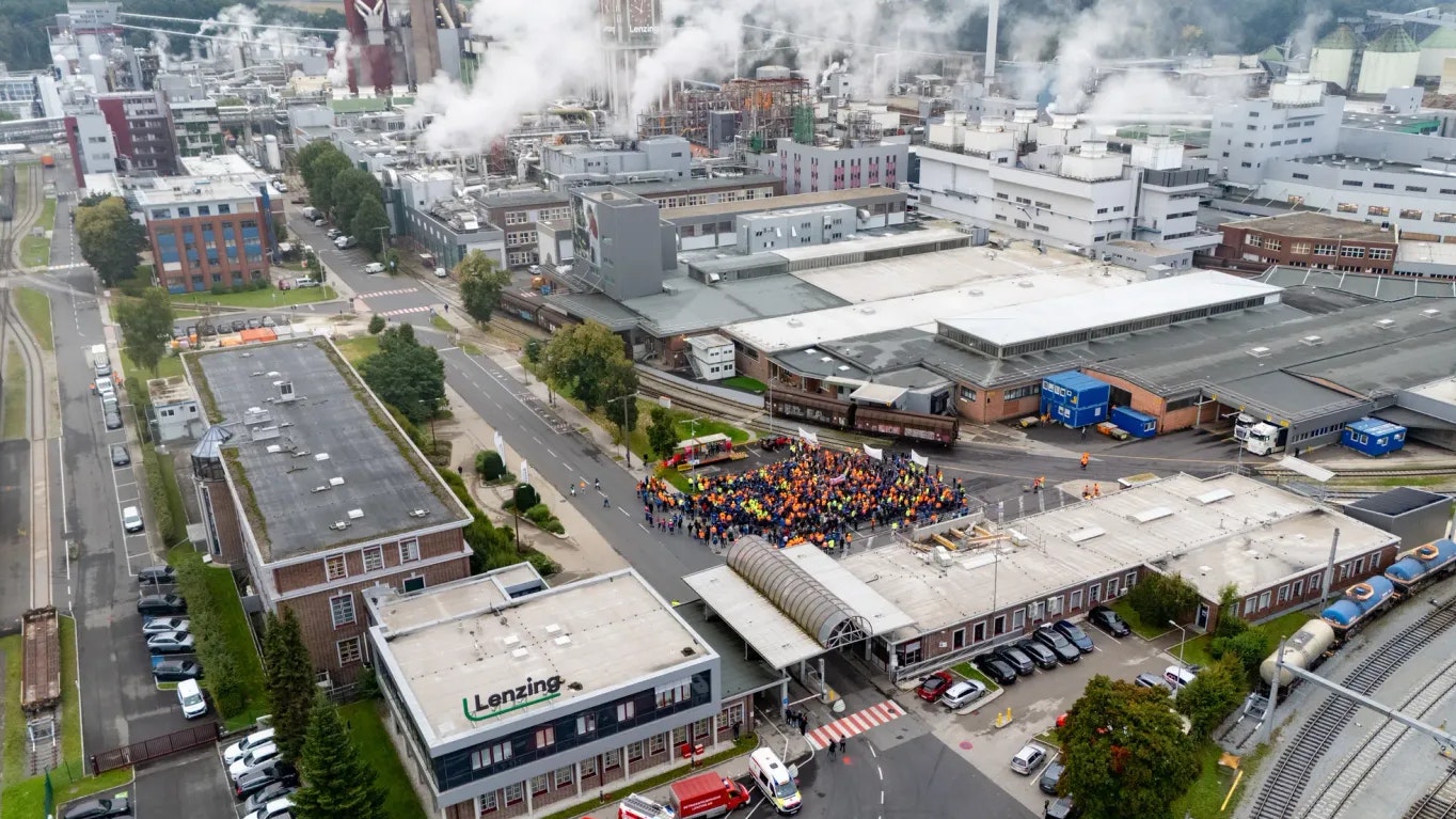 Heute.at - Bittere Gewissheit – Lenzing haut 600 Mitarbeiter raus