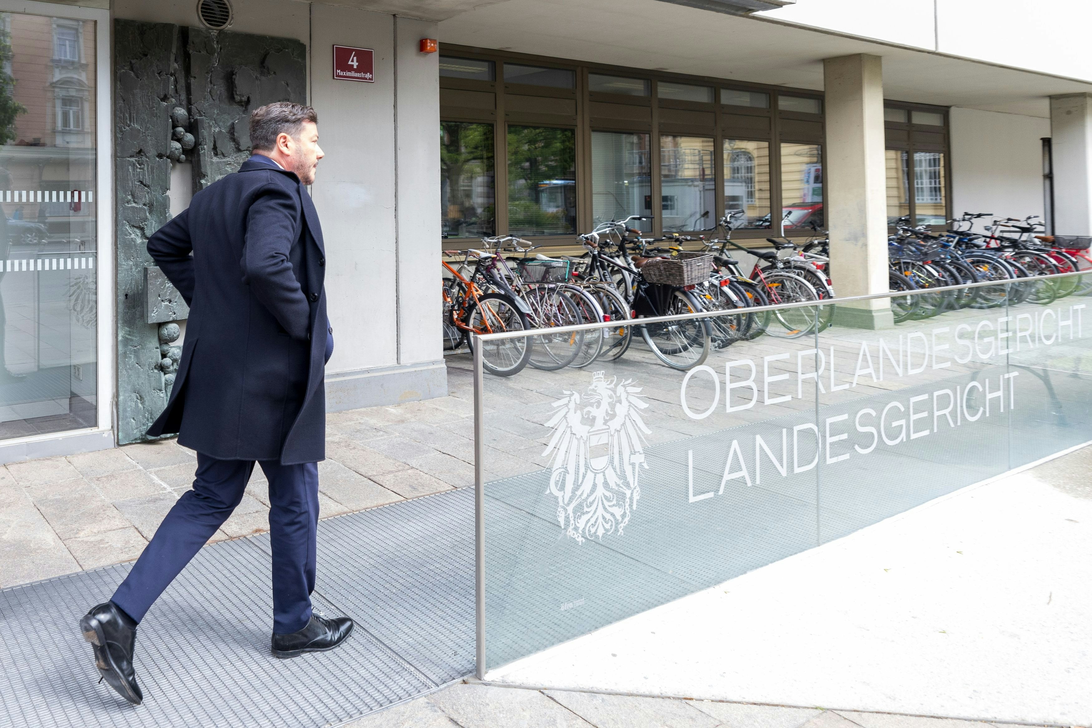Ab dem 14. Oktober wird René Benko am Landesgericht Innsbruck der Prozess wegen betrügerischer Krida gemacht. Im Falle eines Schulspruches drohen ihm bis zu zehn Jahre Haft