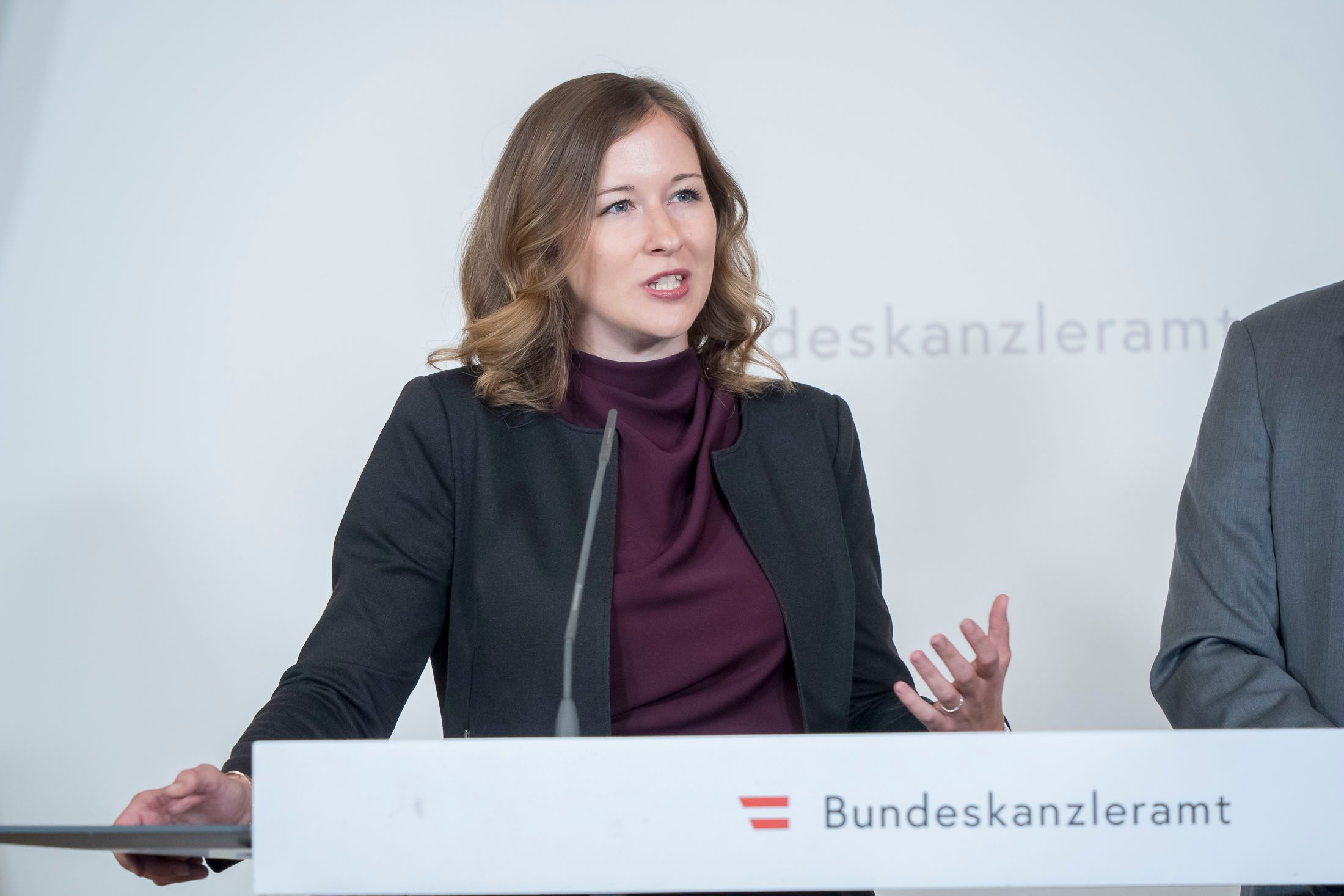 Familien- und Integrationsministerin Claudia Plakolm (ÖVP): 