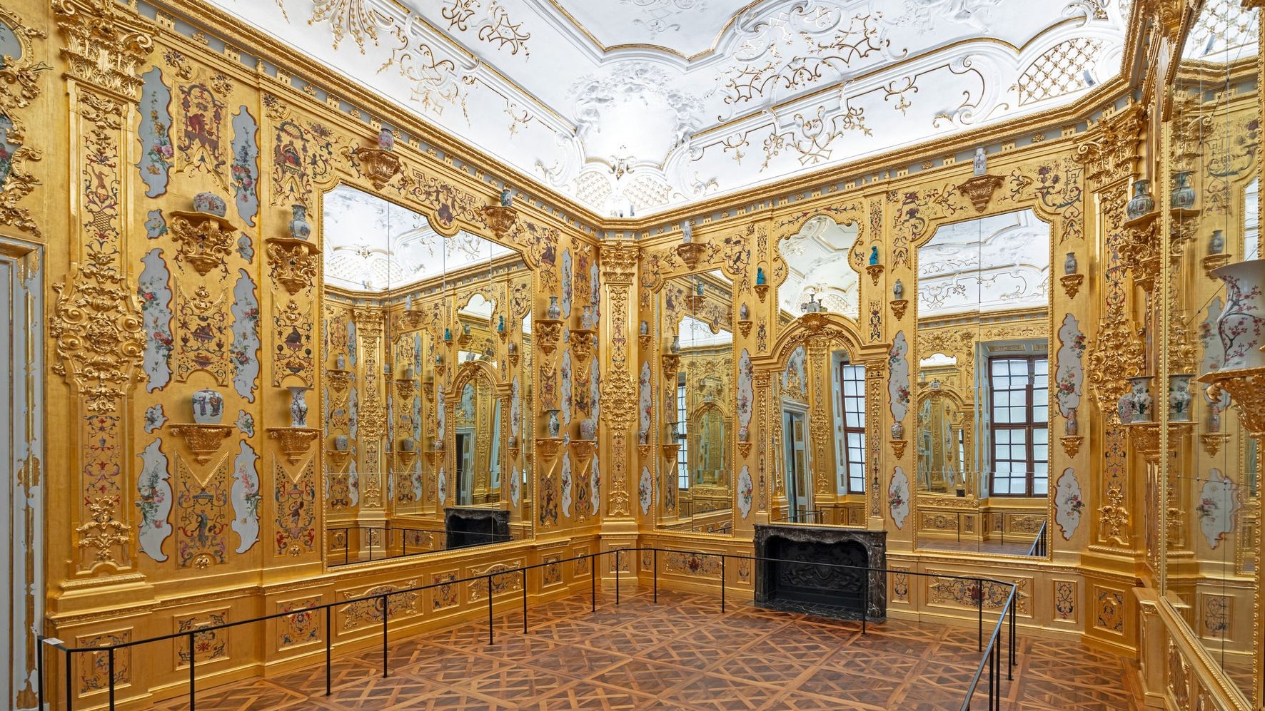 Heute.at - Goldkabinett im Belvedere erstrahlt in neuem Glanz