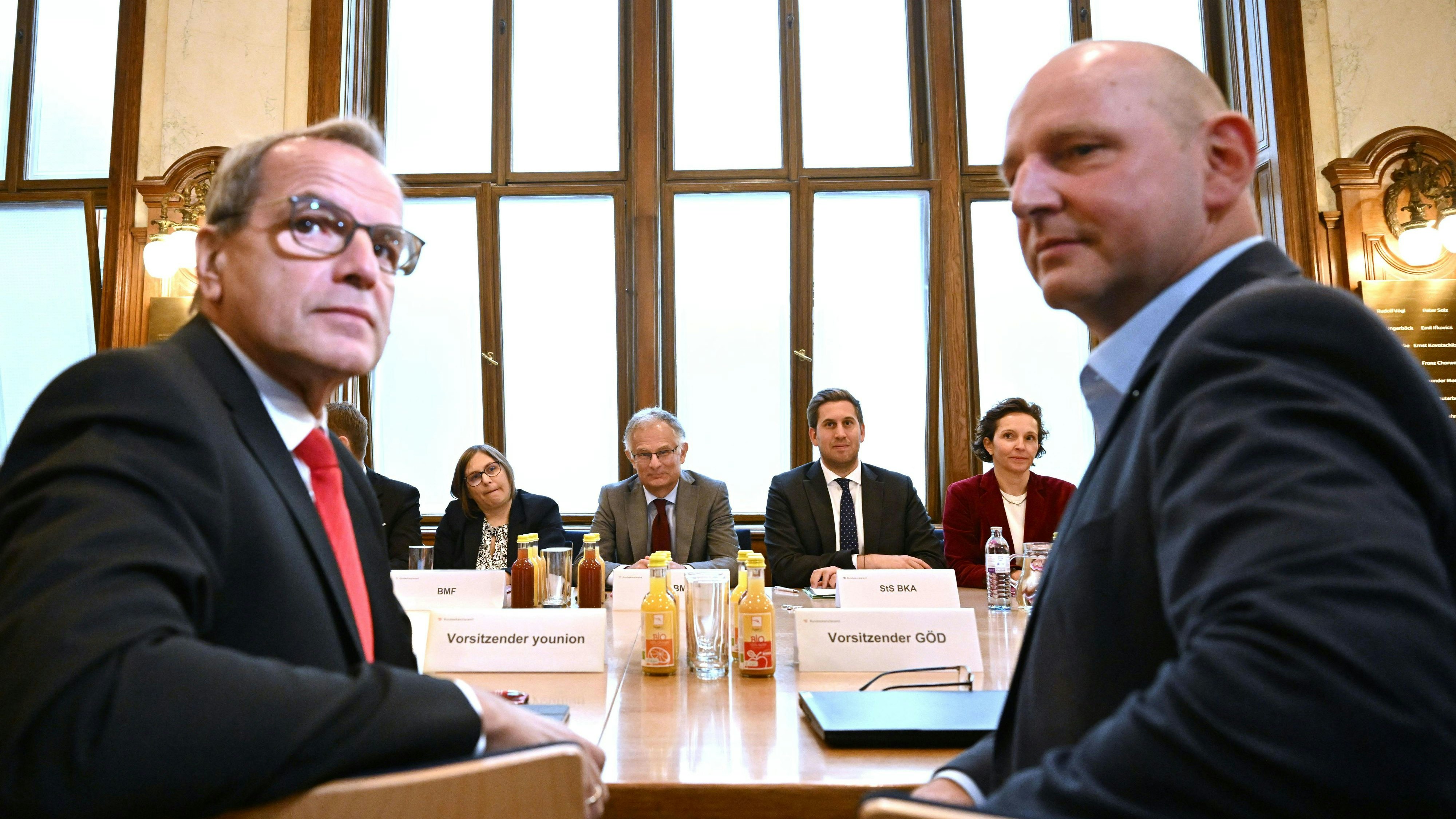 Heute.at - Angebot ungenügend: So läuft Poker um Beamtenlöhne