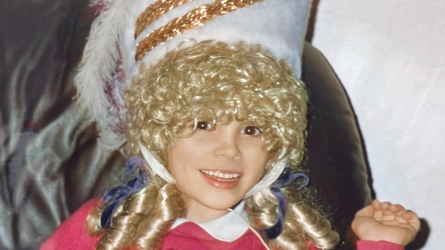 Heute.at - Erkannt? TV-Star entzückt mit süßem Kinderfoto von sich