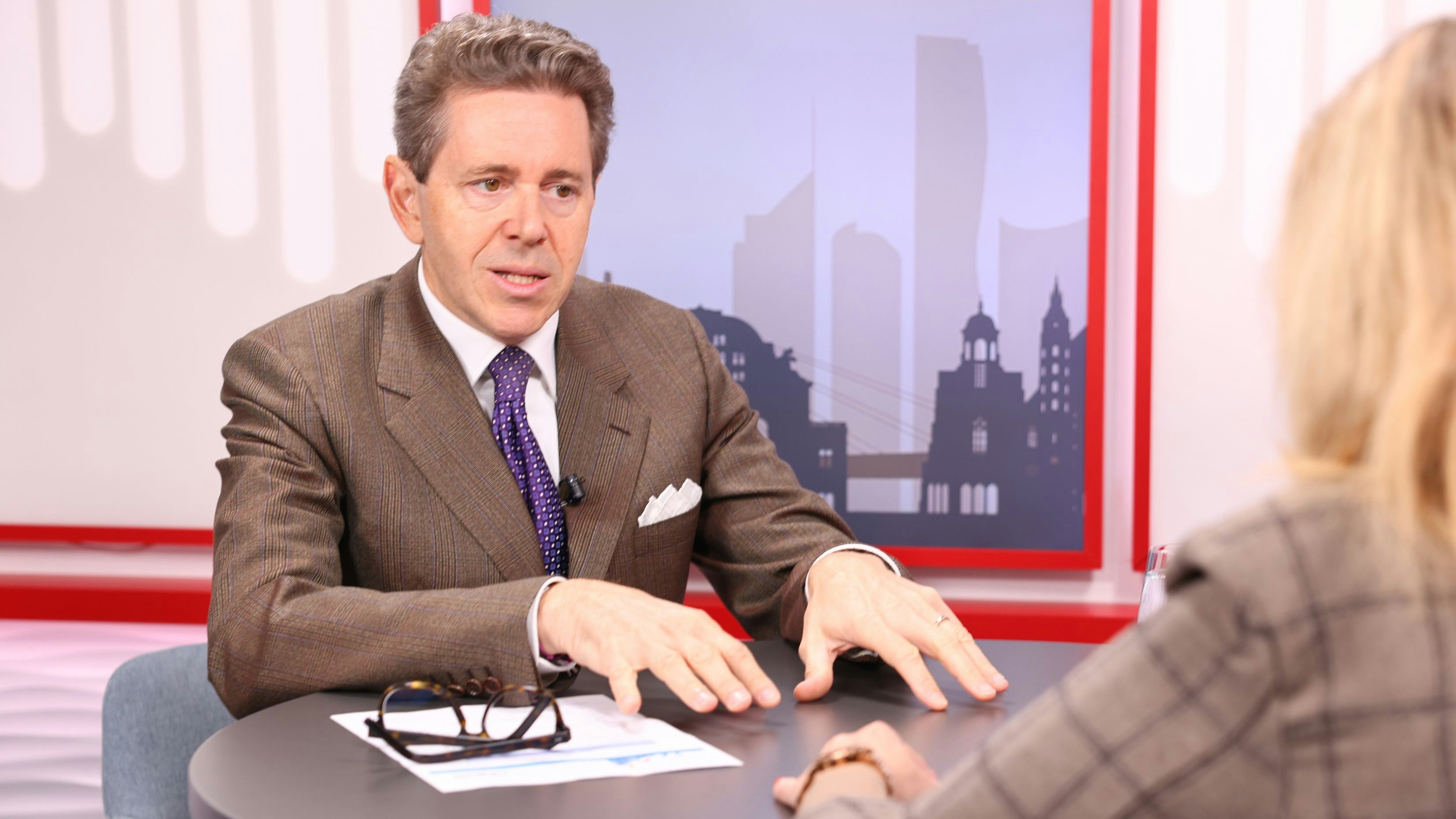 Heute.at - Wirtschafts-Chef: Staat treibt Inflation selbst an