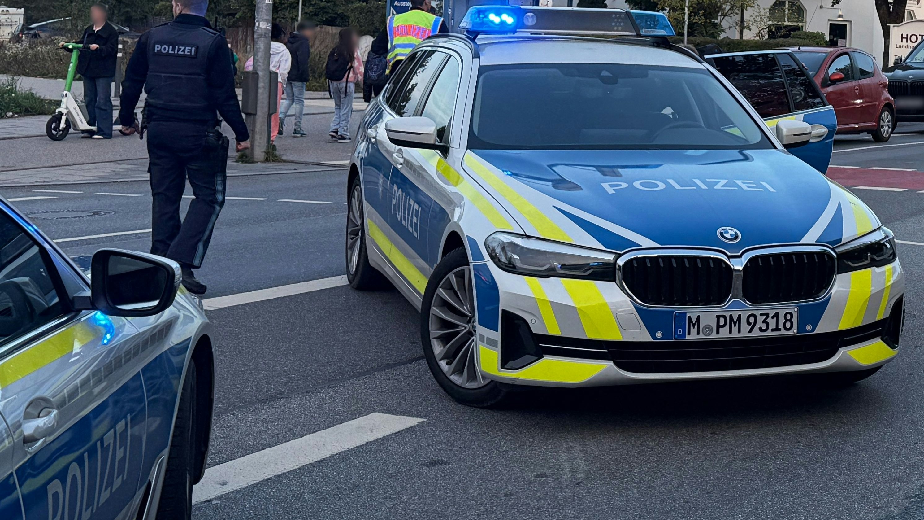 Heute.at - Nach Explosionen und Schüssen – Oktoberfest bleibt zu