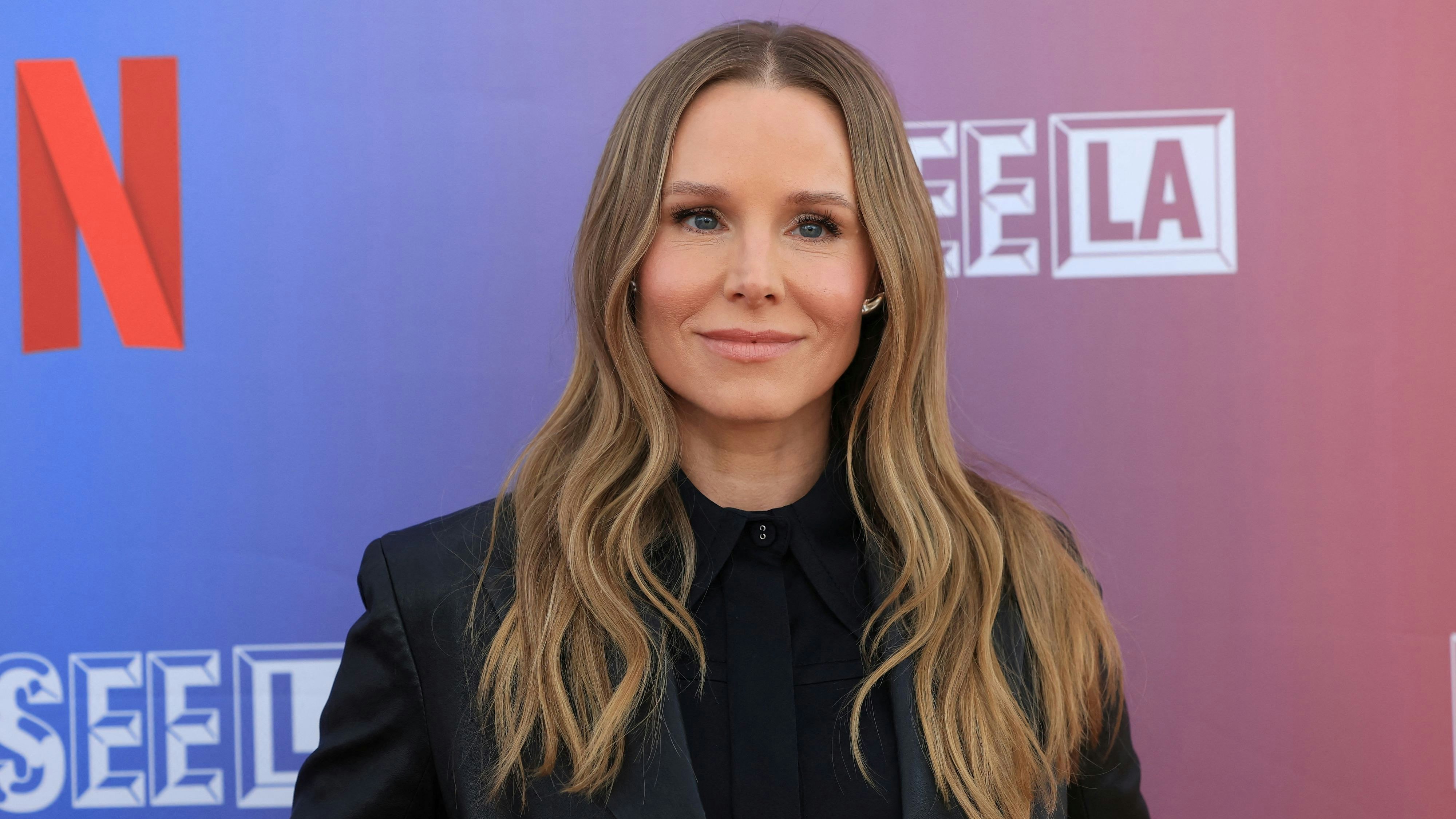 Kristen Bell gesteht ihrem Mann Dax Shepard, sie wäre vor ihrer Ehe rückblickend gerne sexuell aktiver gewesen.