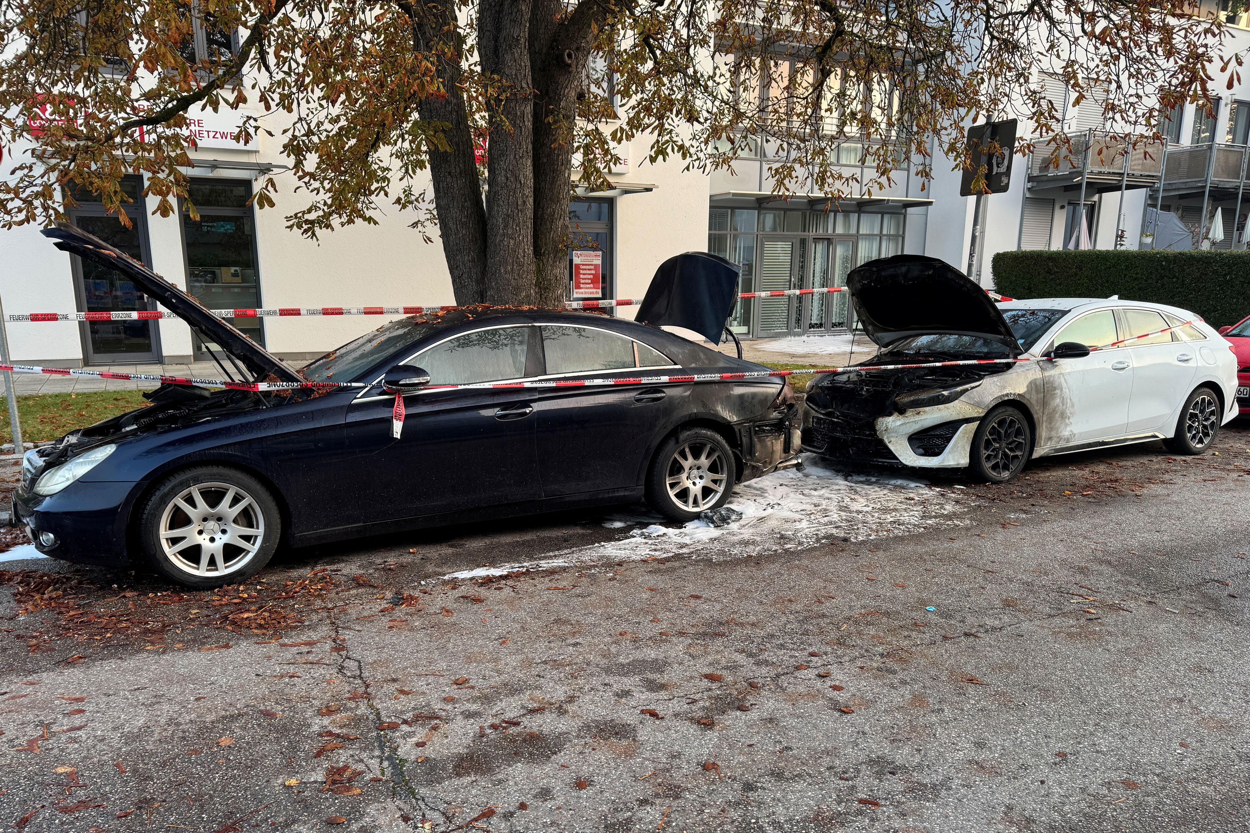 Explosionen, Schüsse, zwei Tote, zwei Verletzte - und ein Schock für das größte Volksfest der Welt: ein Ausnahmetag in München.