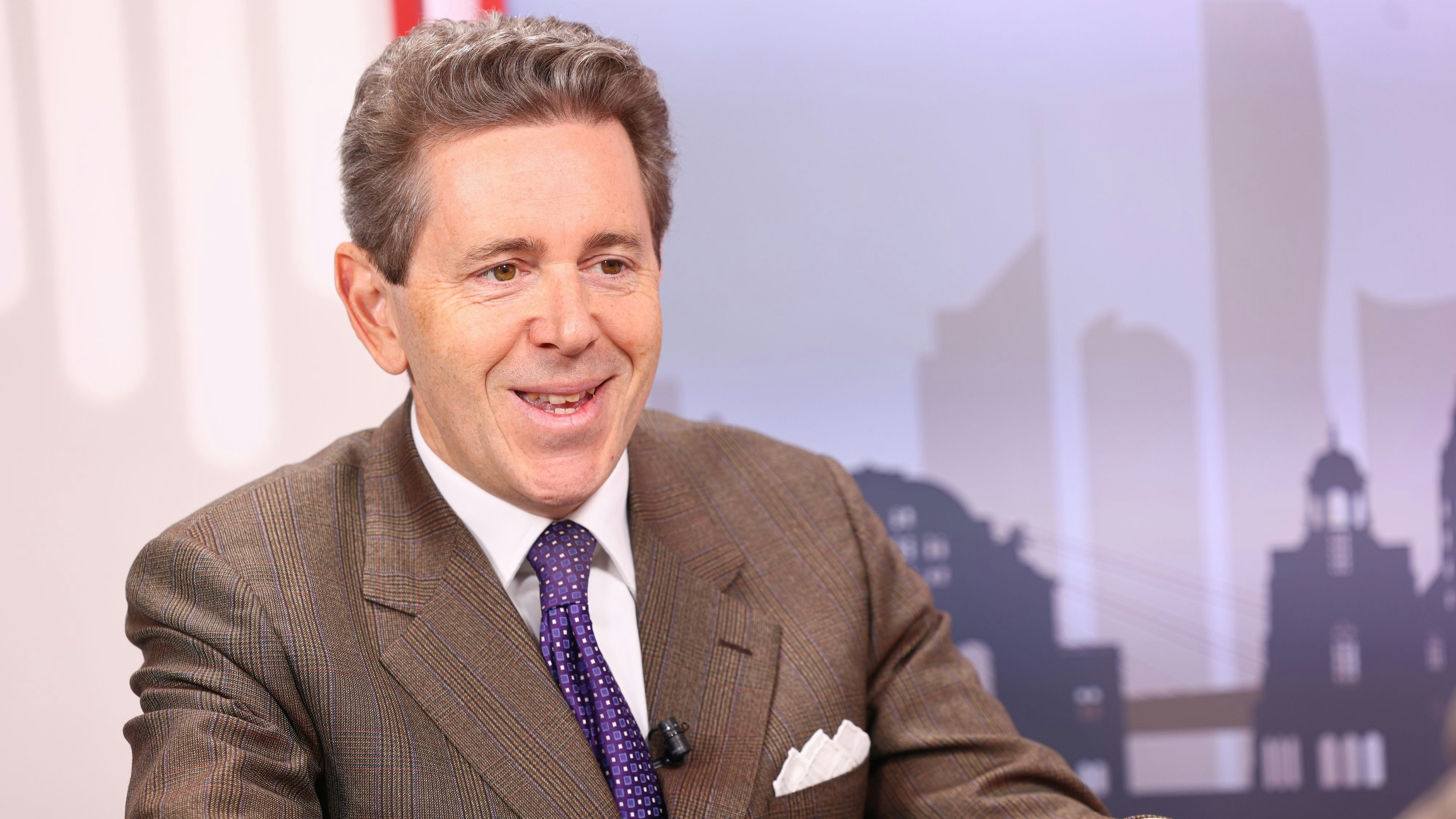 In zehn Jahren werden 250.000 Menschen am Arbeitsmarkt fehlen, warnt Wirtschaftskammer-Präsident Harald Mahrer.