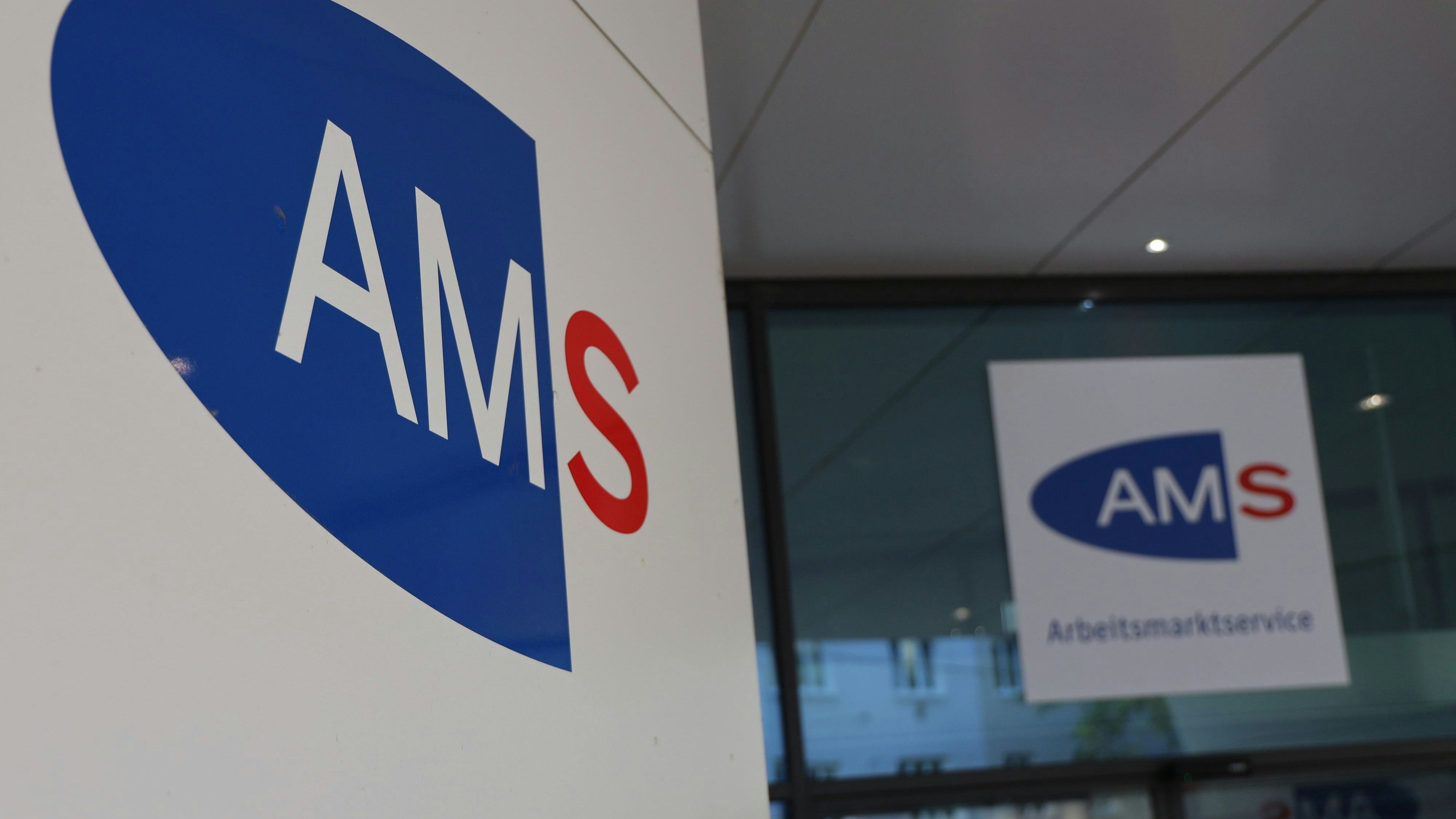 Heute.at - 375.000 ohne Job! Krise ist hartnäckig wie Fußpilz