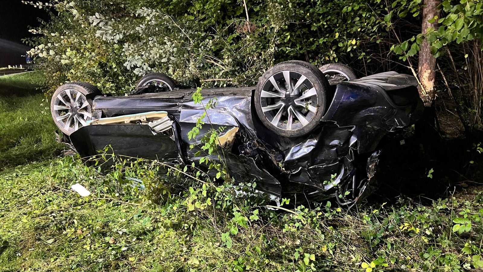 Heute.at - Auto überschlägt sich – Lenker (31) verletzt