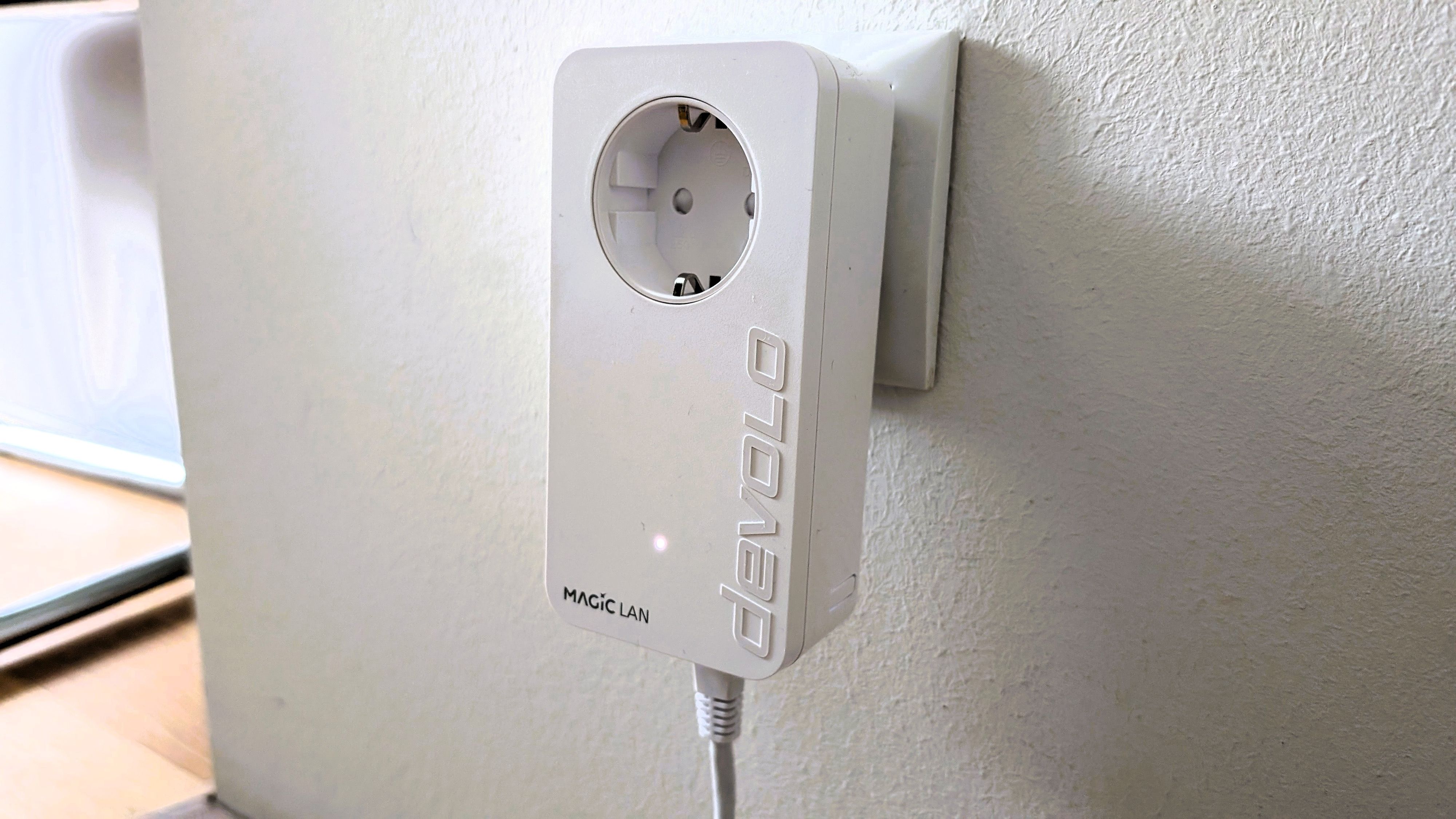 Das Setup war in wenigen Minuten erledigt: Adapter einstecken, Hauptadapter mit dem Router verbinden, in der devolo Home Network App (alternativ devolo Cockpit für PC) registrieren – fertig.