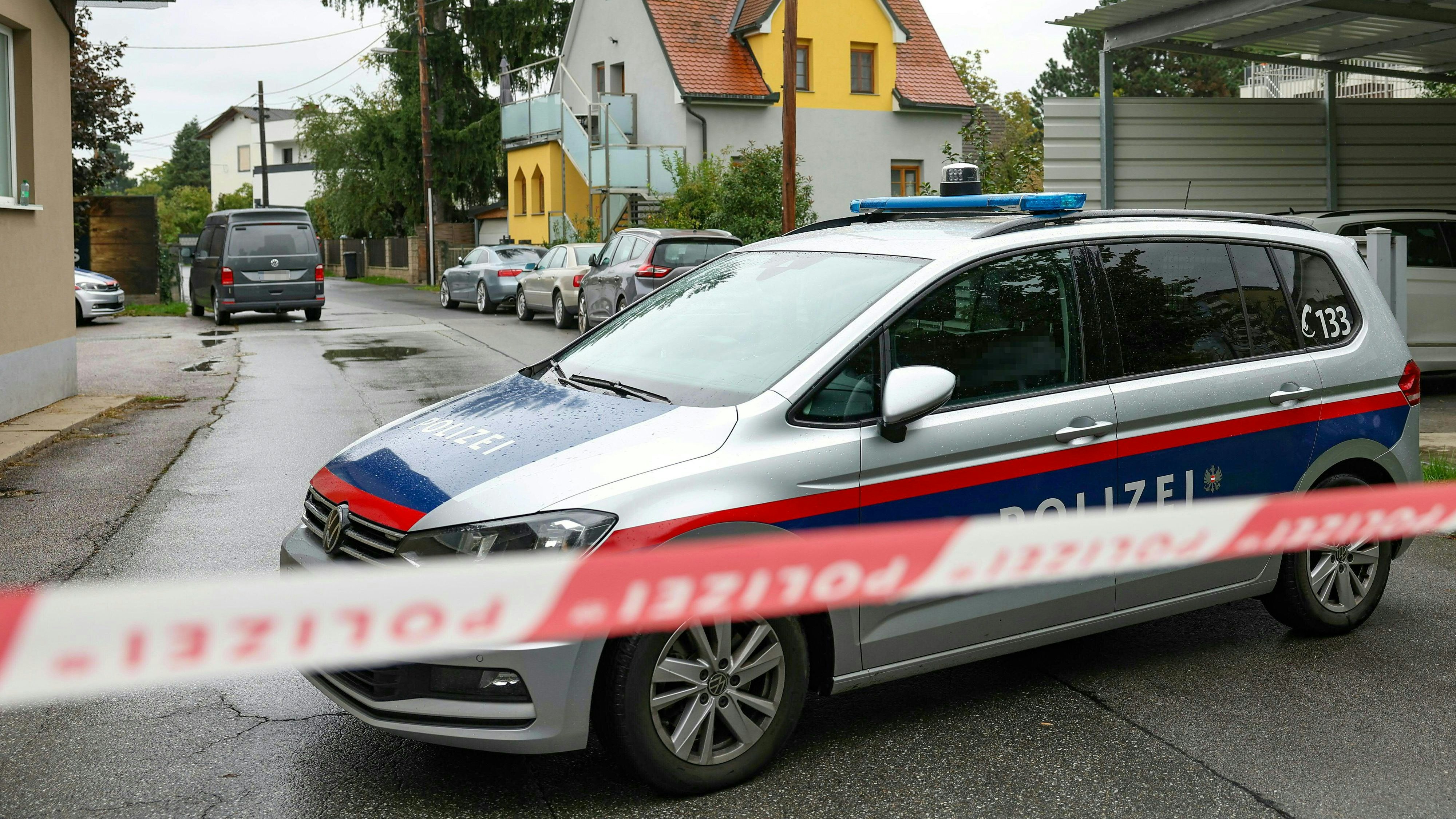 Heute.at - Totes Baby auf Carport – Polizei nennt Schock-Details