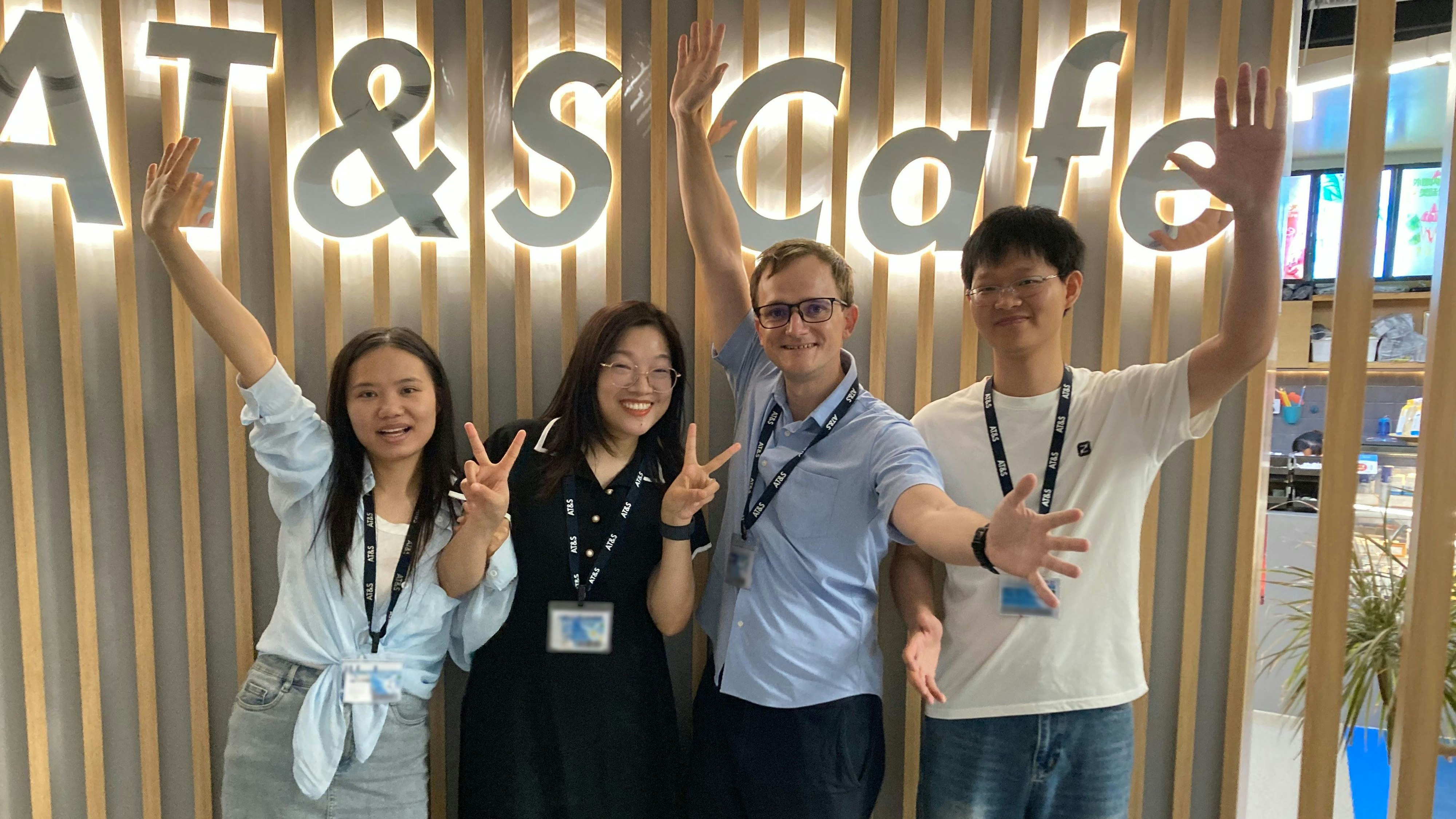 Jung und wild: Zwölf Nachwuchskräfte wurden bei AT&S global ausgewählt.