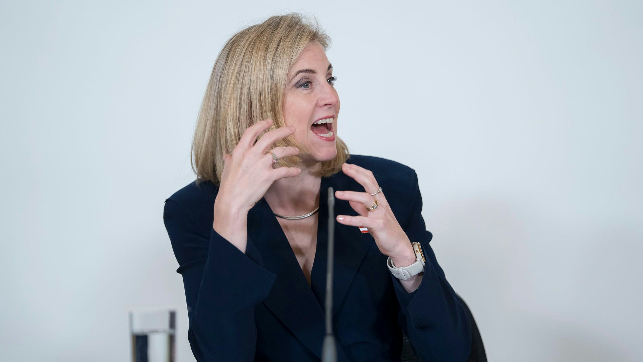 ... meinst du ungefähr so? "Aaaaaaah!"
