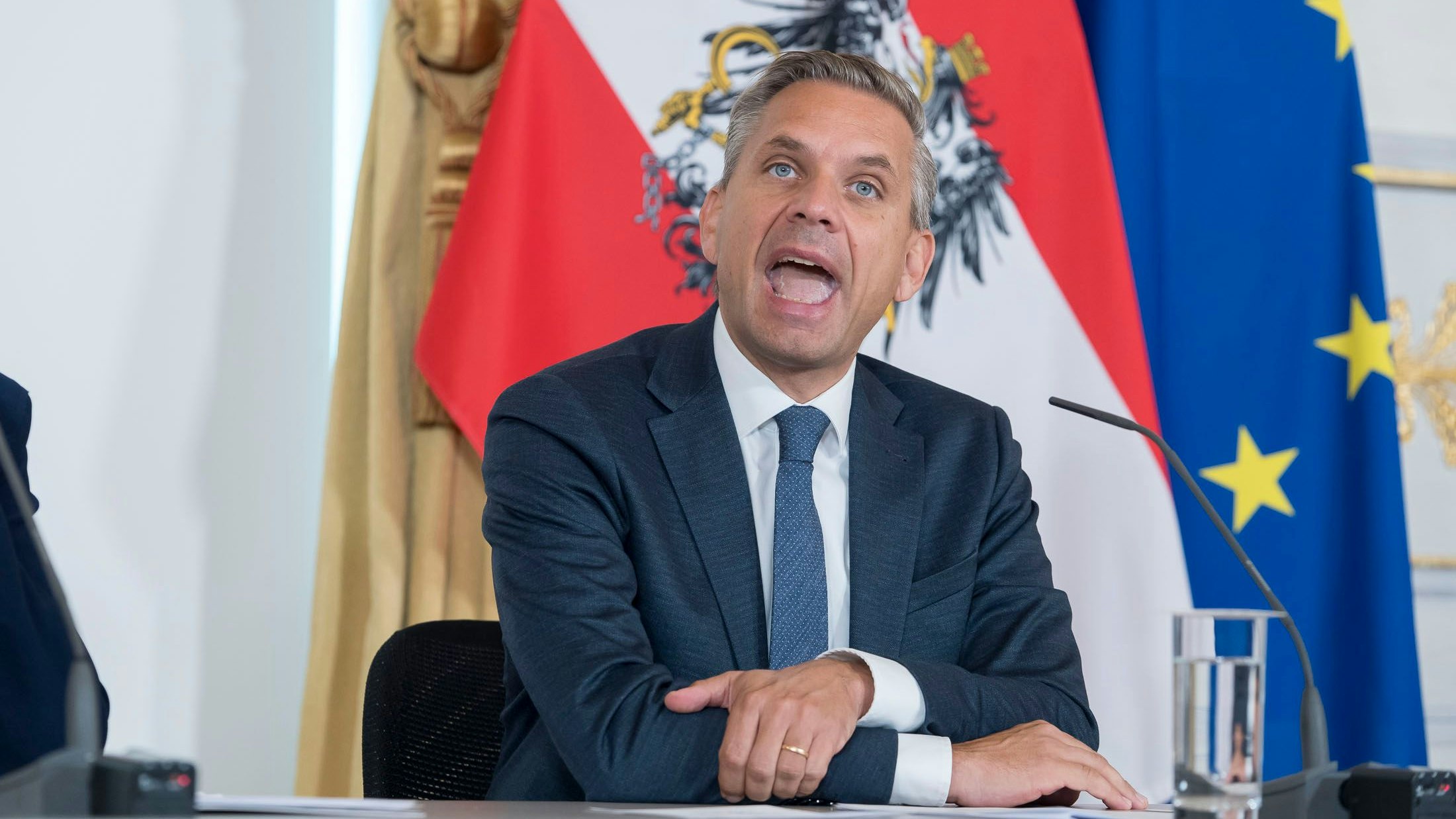 ... wir schlagen was vor und die Bevölkerung sagt "Aaaaah" ...
