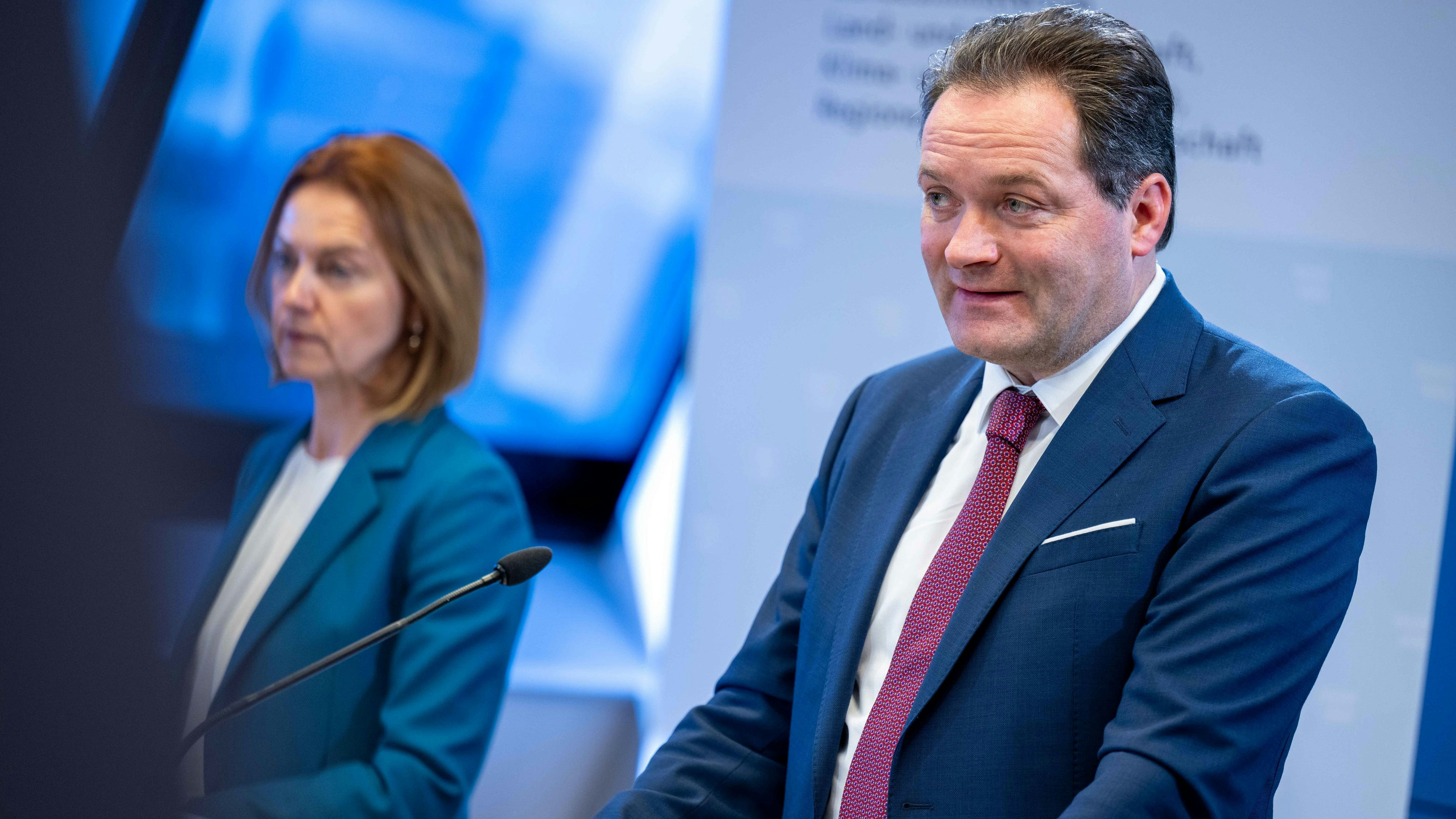 Heute.at - Weniger Geld für Tausch: Minister spart bei Förderungen