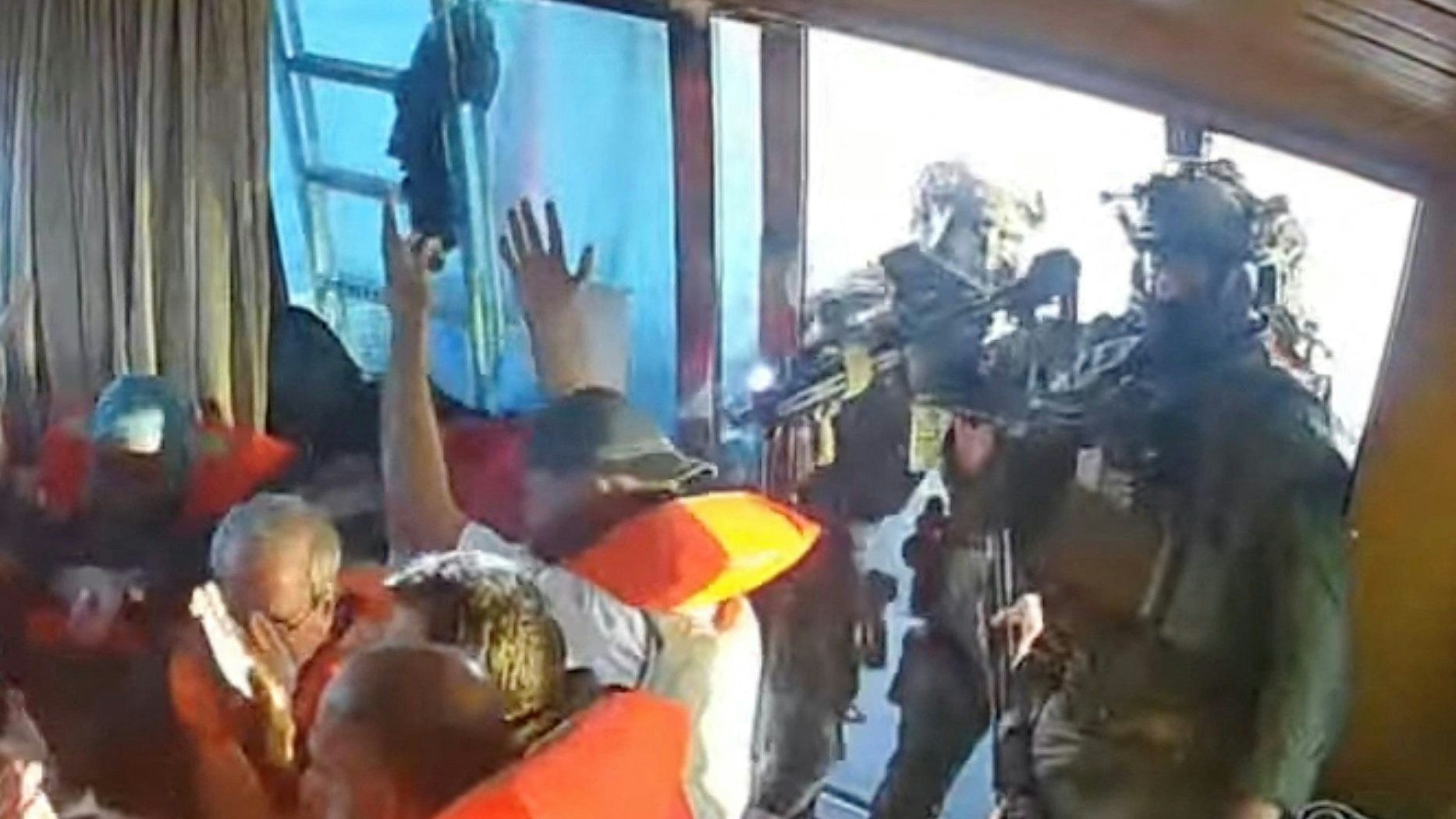 Heute.at - Israel stoppt Hilfsflotte – Österreicher sicher an Land