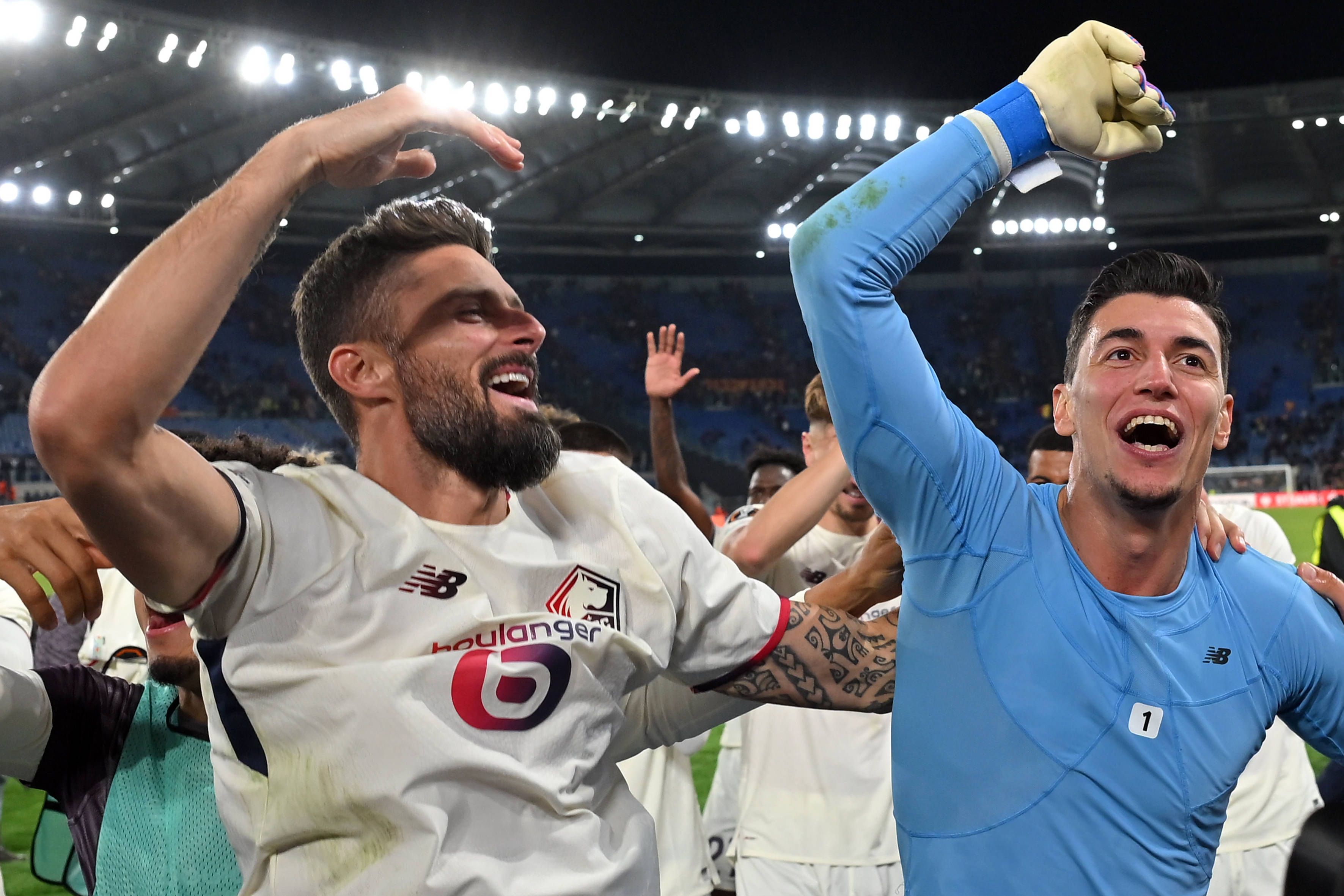 Olivier Giroud und Berke Özer