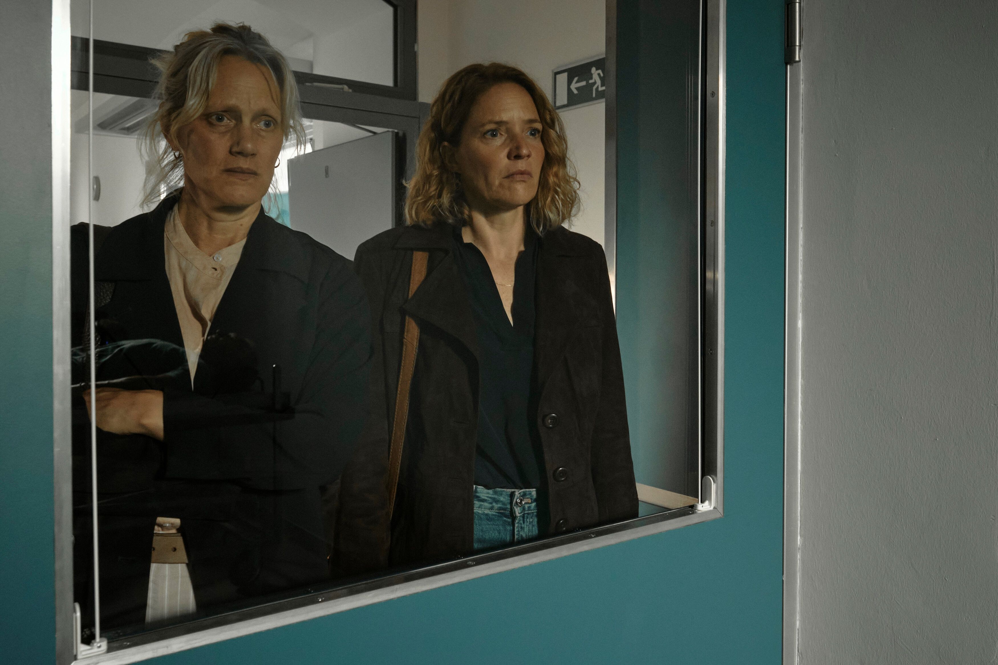 (v.l.)&nbsp; Riccarda Hövemann (Anna Schudt) und Caro Novak (Patricia Aulitzky)