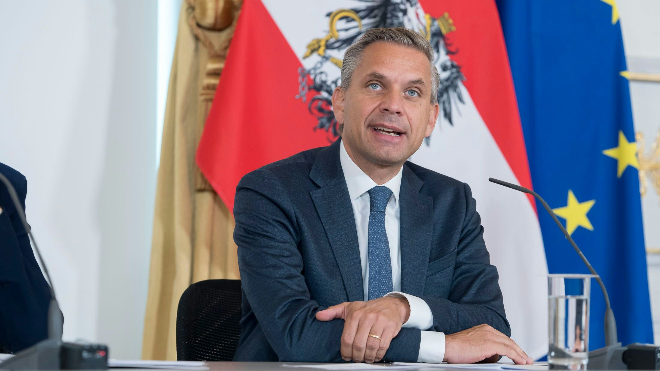 In der Regierung ist es wie beim Zahnarzt ...
