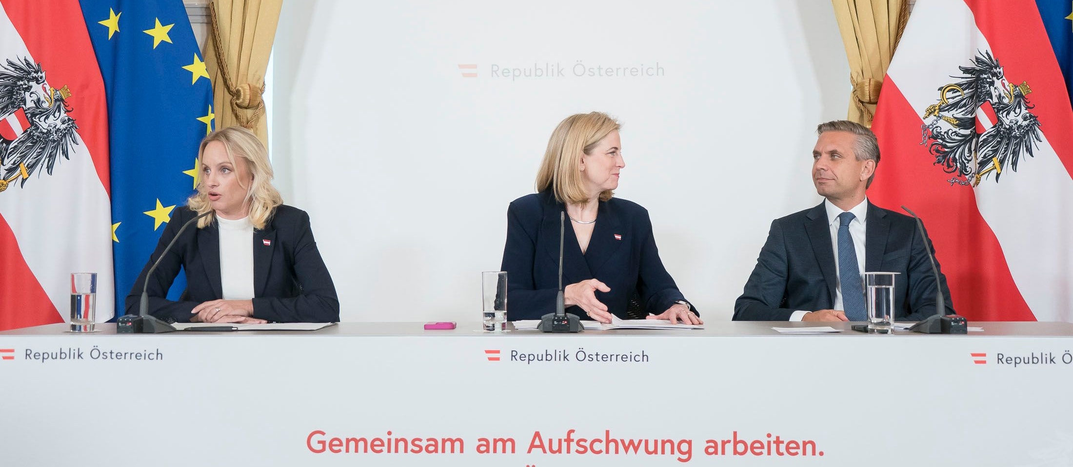 So, jetzt lass ma die Schmidt Michaela ausreden, dann gemma ...