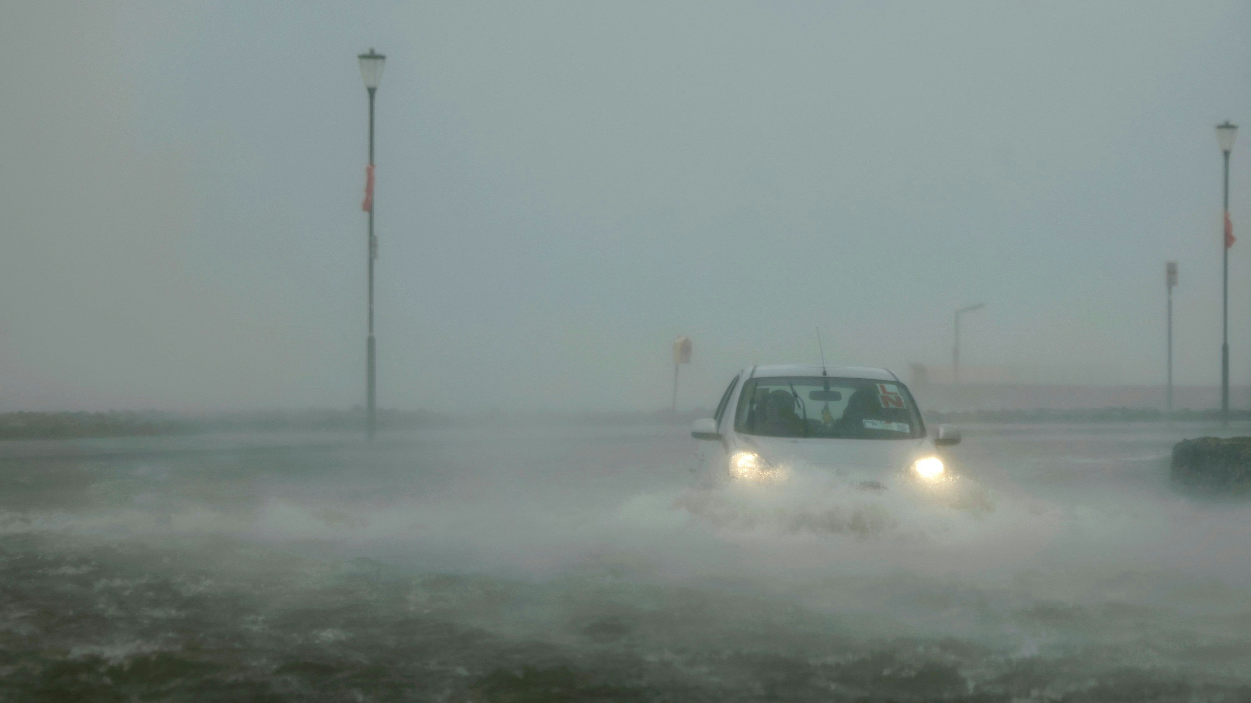 Heute.at - Bis zu 110 km/h! Sturmtief Amy fegt über Europa