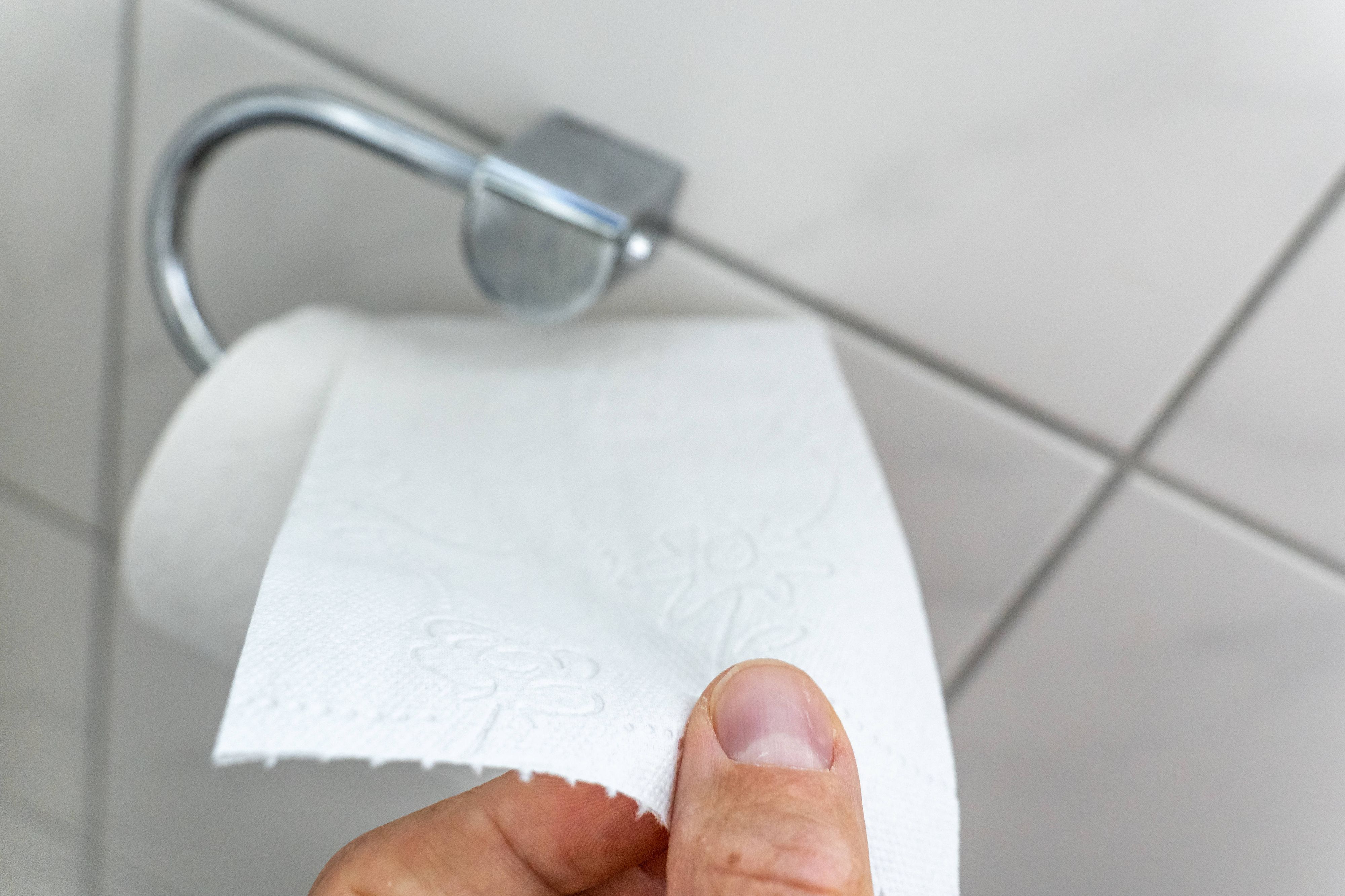 Eine Schule in Vicenza (I) hat entschieden, Klopapier nur noch im Klassenraum zu lagern. Symbolbild.