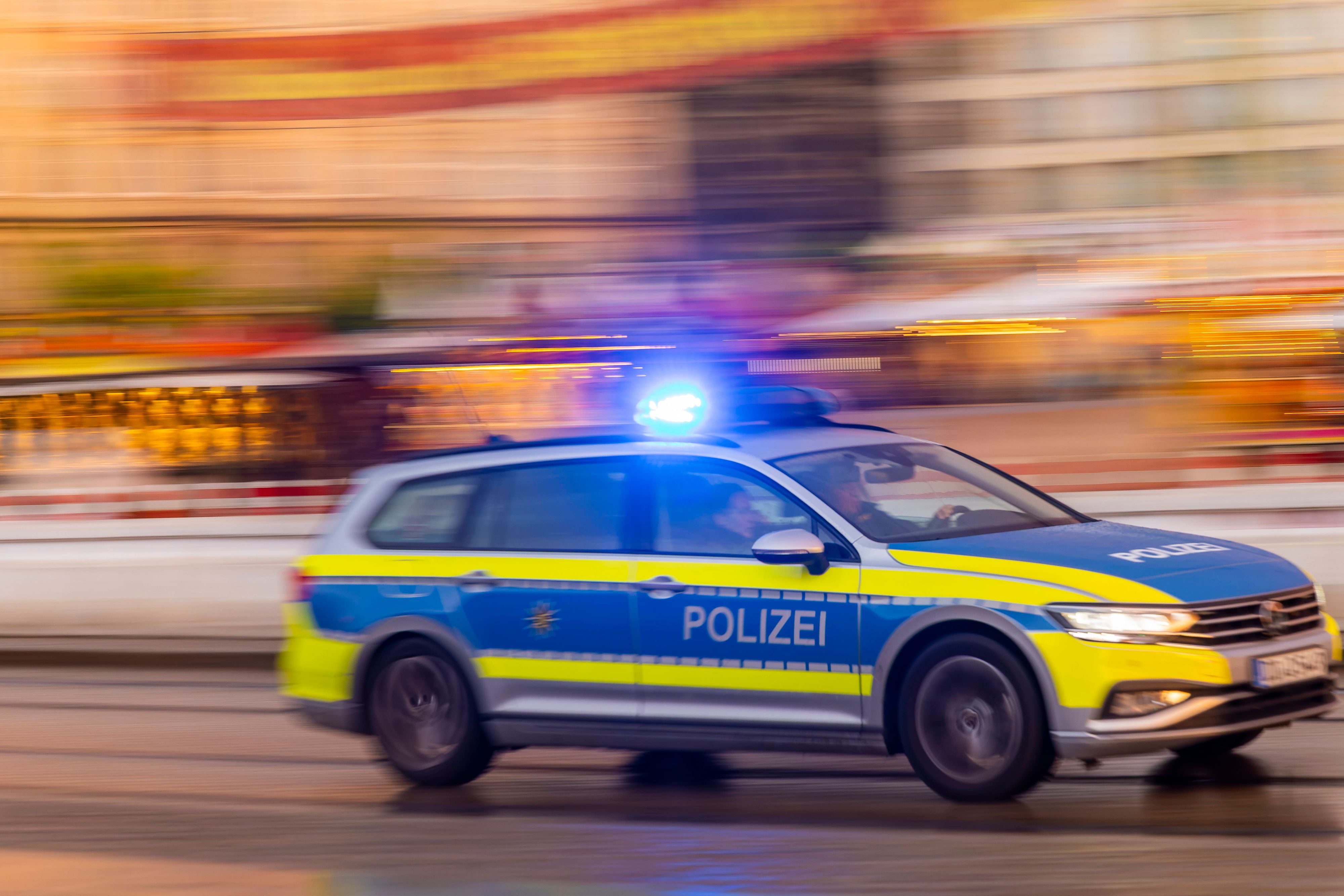 Die Polizei ermittelt gegen den Schützen und die Einbrecher. Symbolbild.
