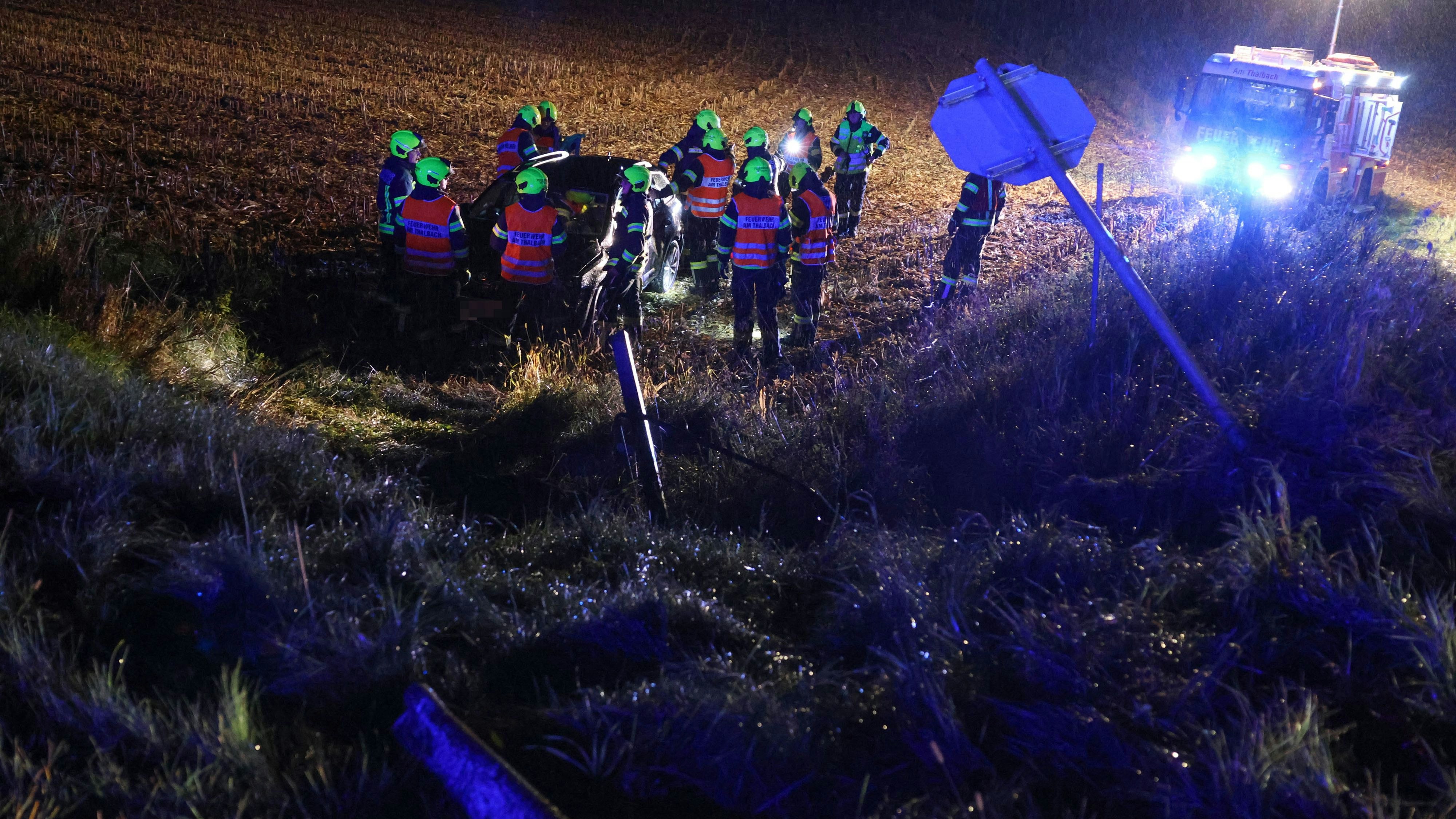 Heute.at - Autofahrer nach Verkehrsunfall spurlos verschwunden
