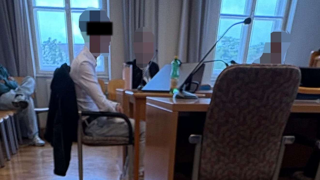 Heute.at - 16-Jähriger soll Mädchen an Burschen vermittelt haben