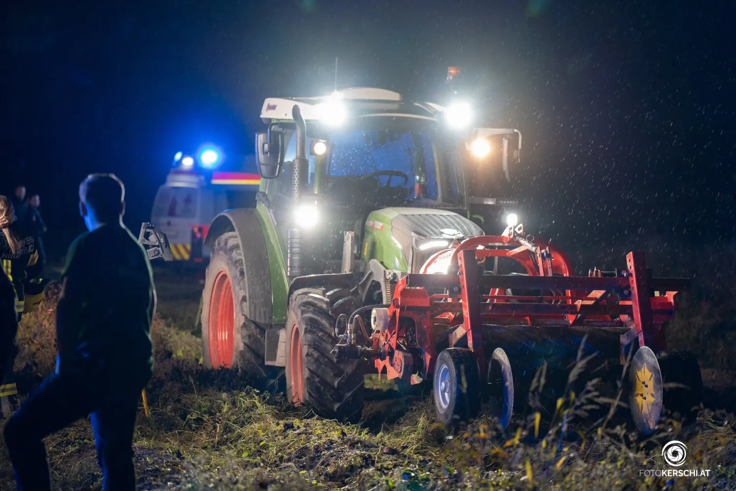 Der verletzte Arbeiter wurde ins Klinikum Wels-Grieskirchen eingeliefert.
